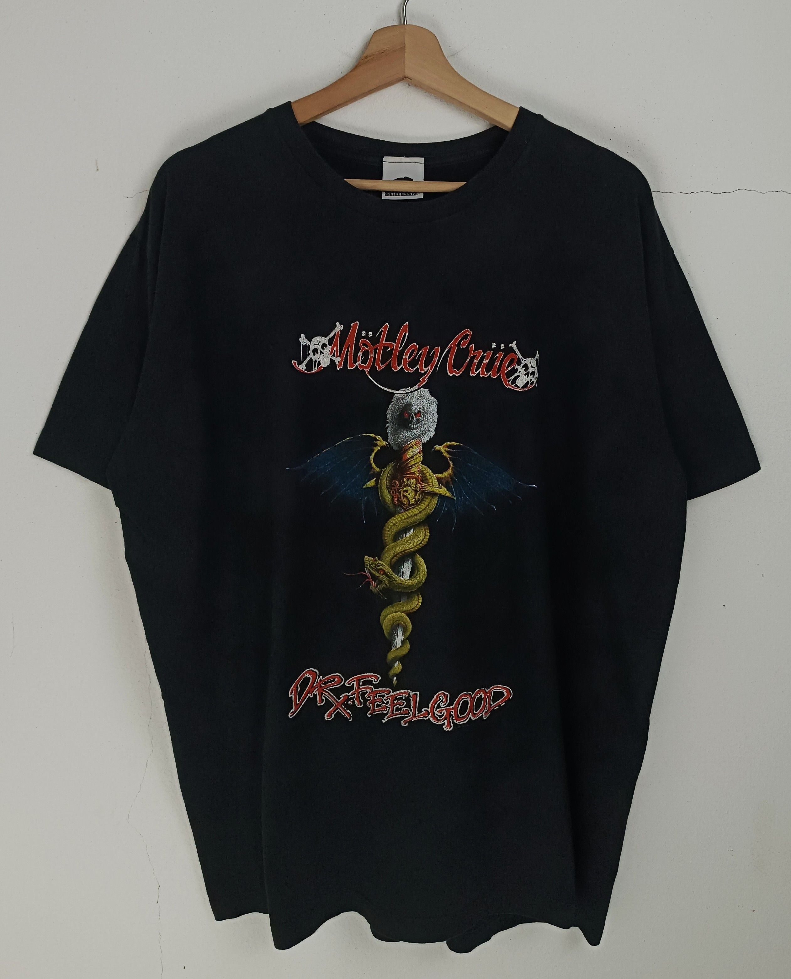 Band Tees VINTAGE MOTLEY CRUE DR FEELGOOD TEE ozzy van halen acdc kiss Size US XL / EU 56 / 4 - 3 Thumbnail
