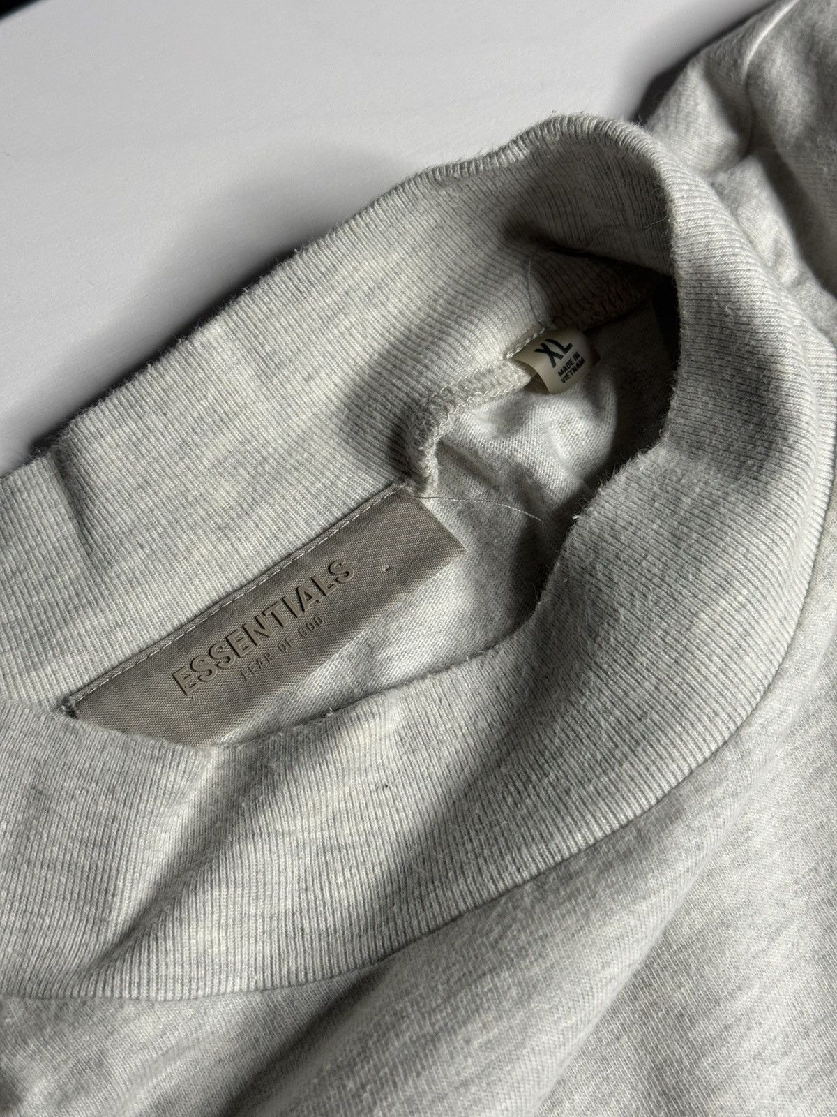 Essentials Essentials Back Logo L/S Tee “Heather Grey” [XL] PREOWNED Size US XL / EU 56 / 4 - 5 Thumbnail
