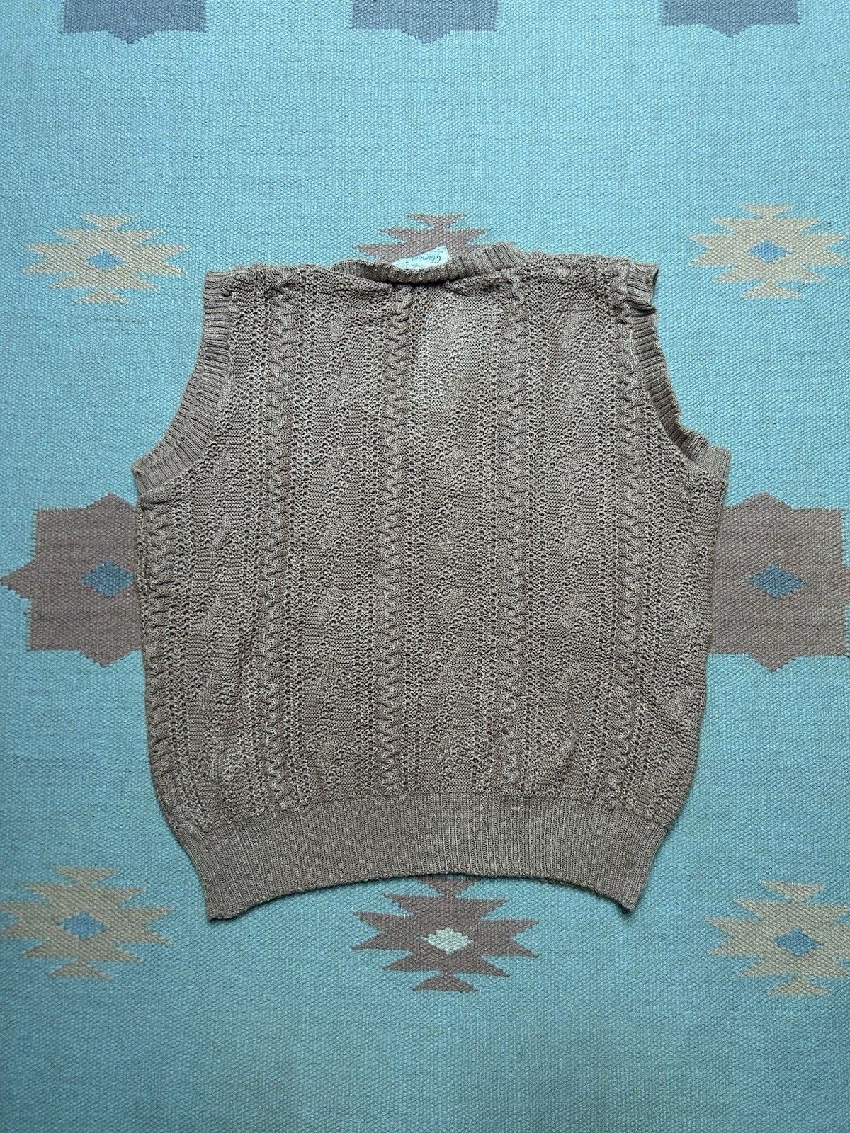Vintage 70s acrylic knit sweater vest tan v neck pullover women’s XL Size XL / US 12-14 / IT 48-50 - 5 Thumbnail