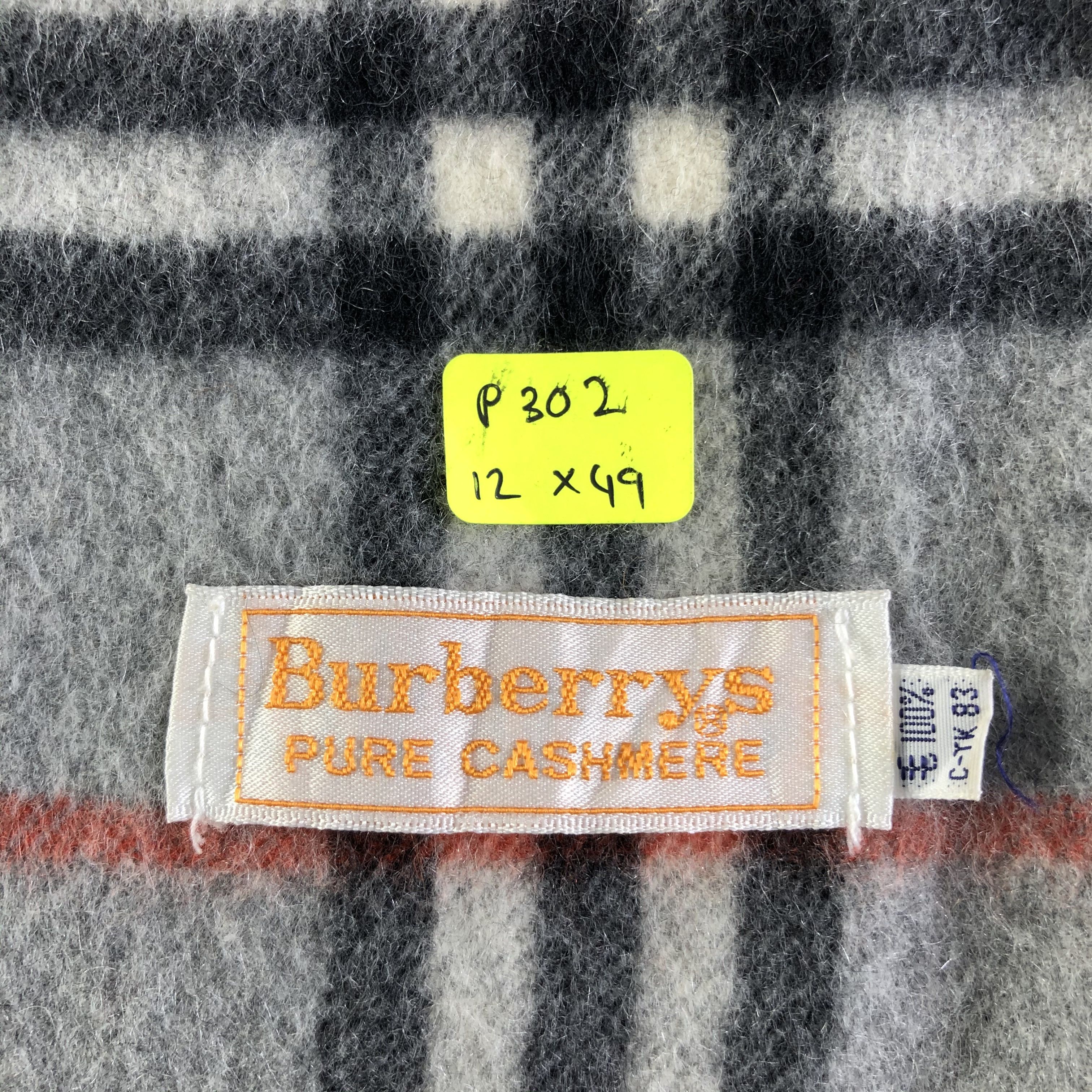 Burberry Burberrys Pure Cashmere Scarf / Muffler / Neckwear P302 Size ONE SIZE - 8 Thumbnail