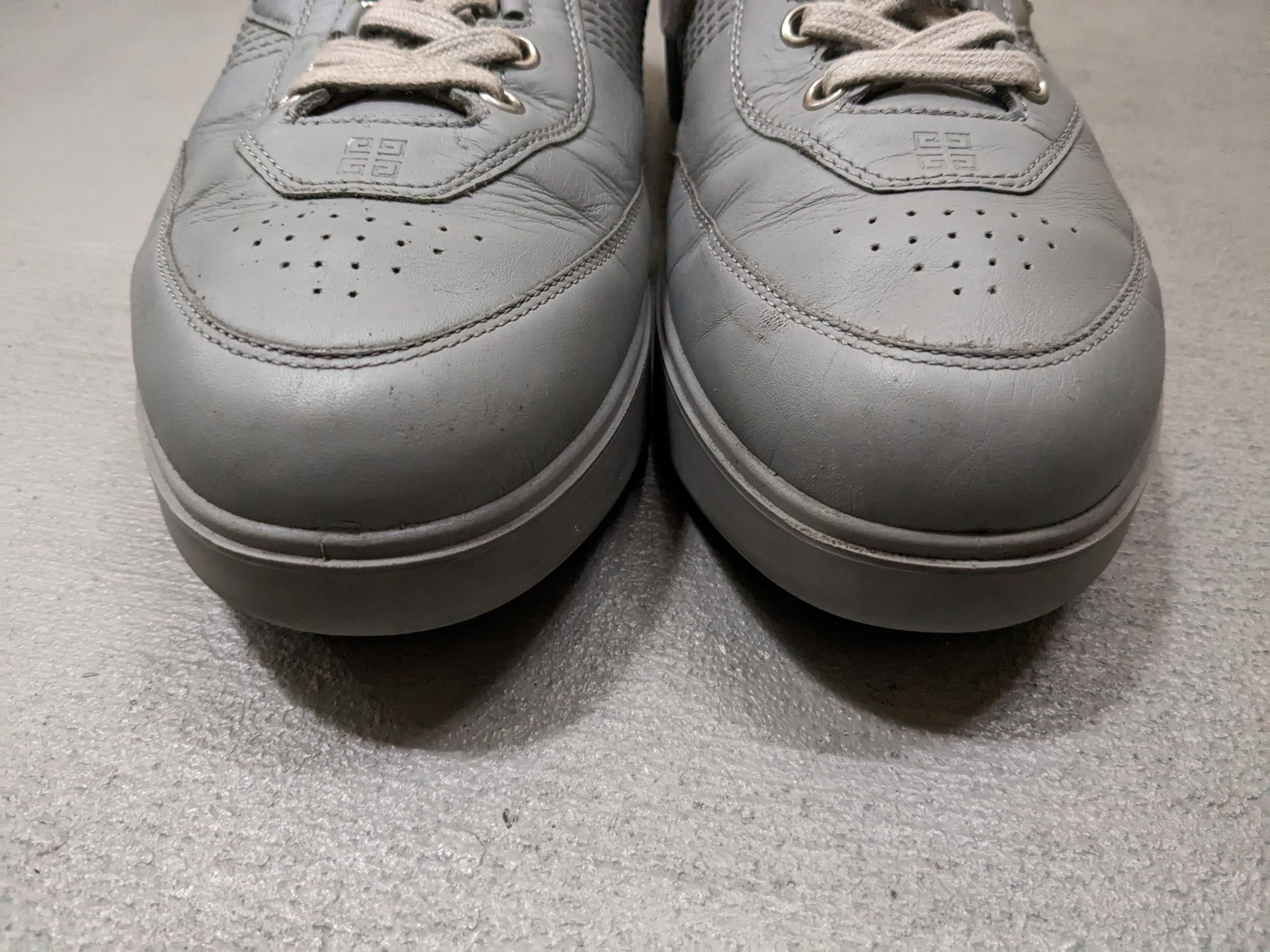 Givenchy Givenchy G4 Sneakers Gray 9 42 Leather Matthew Williams Size US 9 / EU 42 - 2 Thumbnail