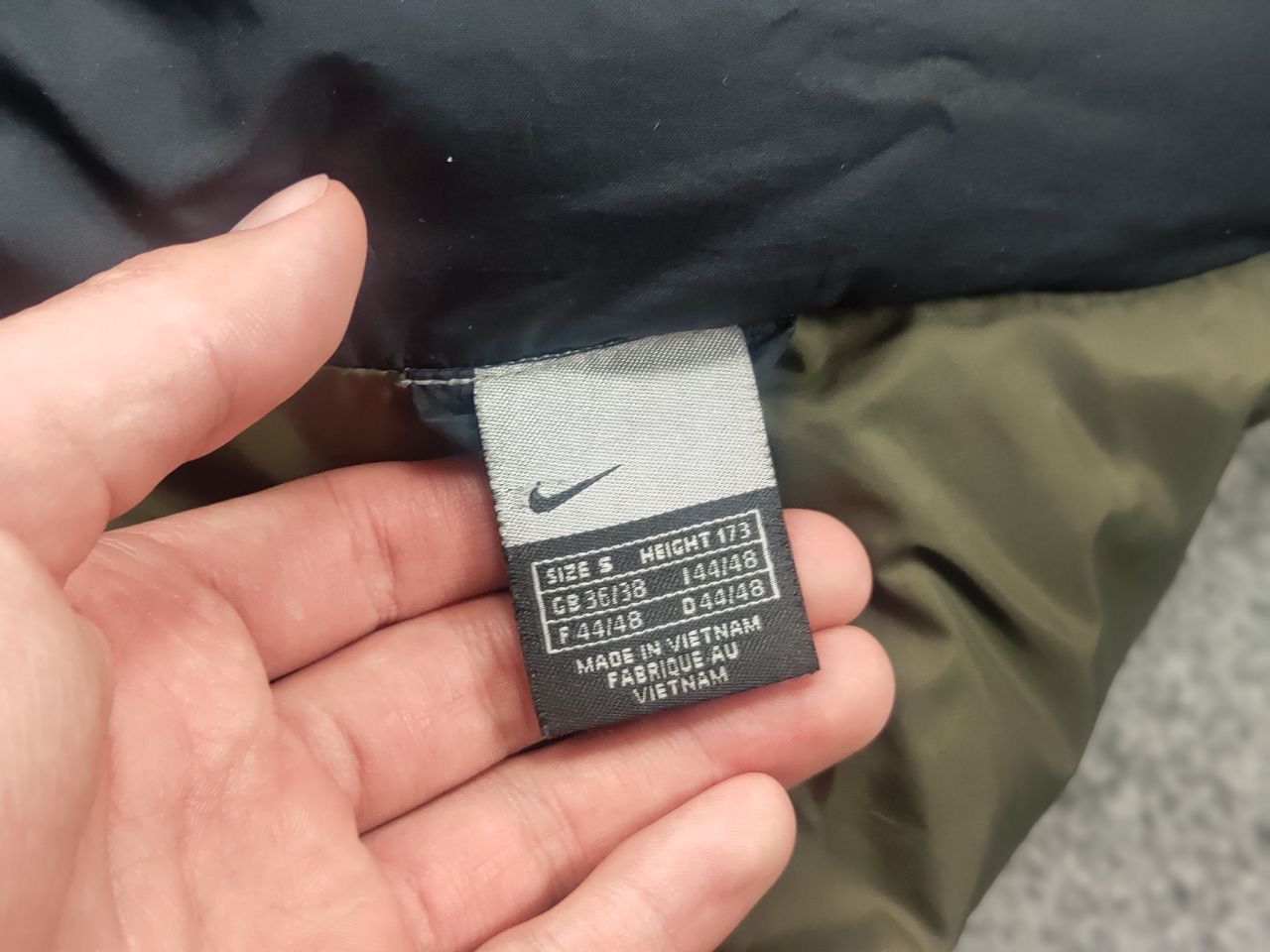 Nike 🔥 Vintage 90s Nike Logo Black puffy quilted Down Jacket Y2K Size US S / EU 44-46 / 1 - 21 Thumbnail