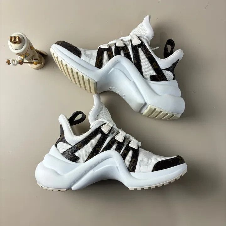 Louis Vuitton Louis Vuitton Thick Sole High-Top Sneakers -2508 Size US 6.5 / EU 39-40 - 7 Thumbnail