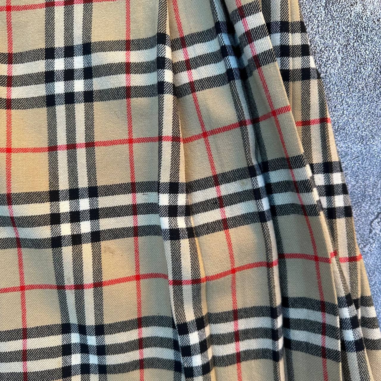 Burberry Vintage Burberrys Woman’s Jacket + Skirt Suit Size L / US 10 / IT 46 - 18 Thumbnail