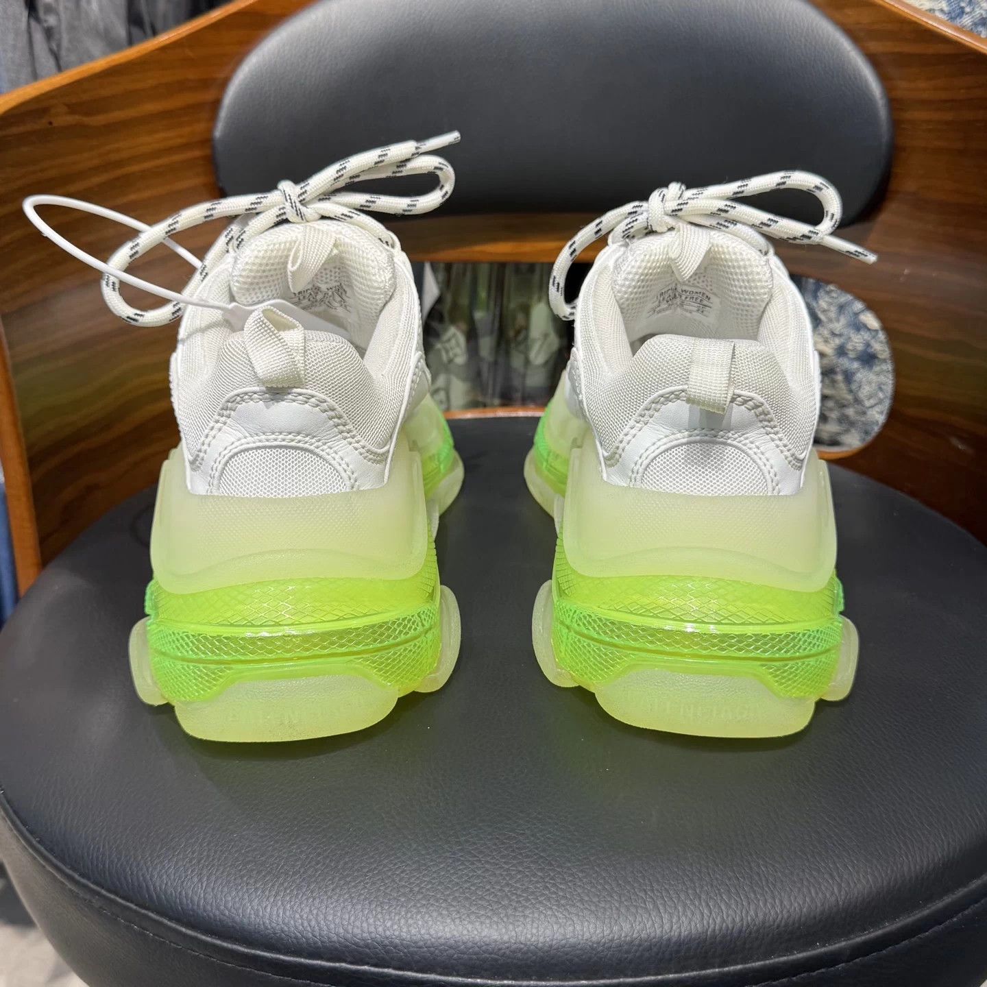 Balenciaga Balenciaga Triples White Green 36 Mint Size US 5 / IT 35 - 3 Thumbnail
