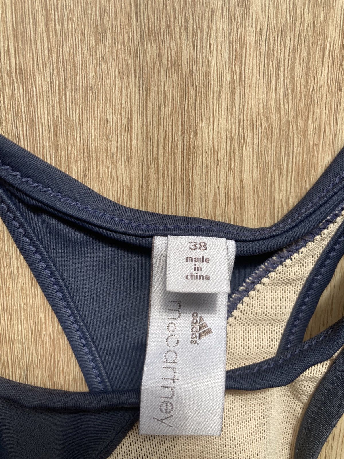 Adidas × Stella McCartney Stella McCartney + Adidas Grey Mesh Swim/Gym Crop Top Size M / US 6-8 / IT 42-44 - 9 Thumbnail