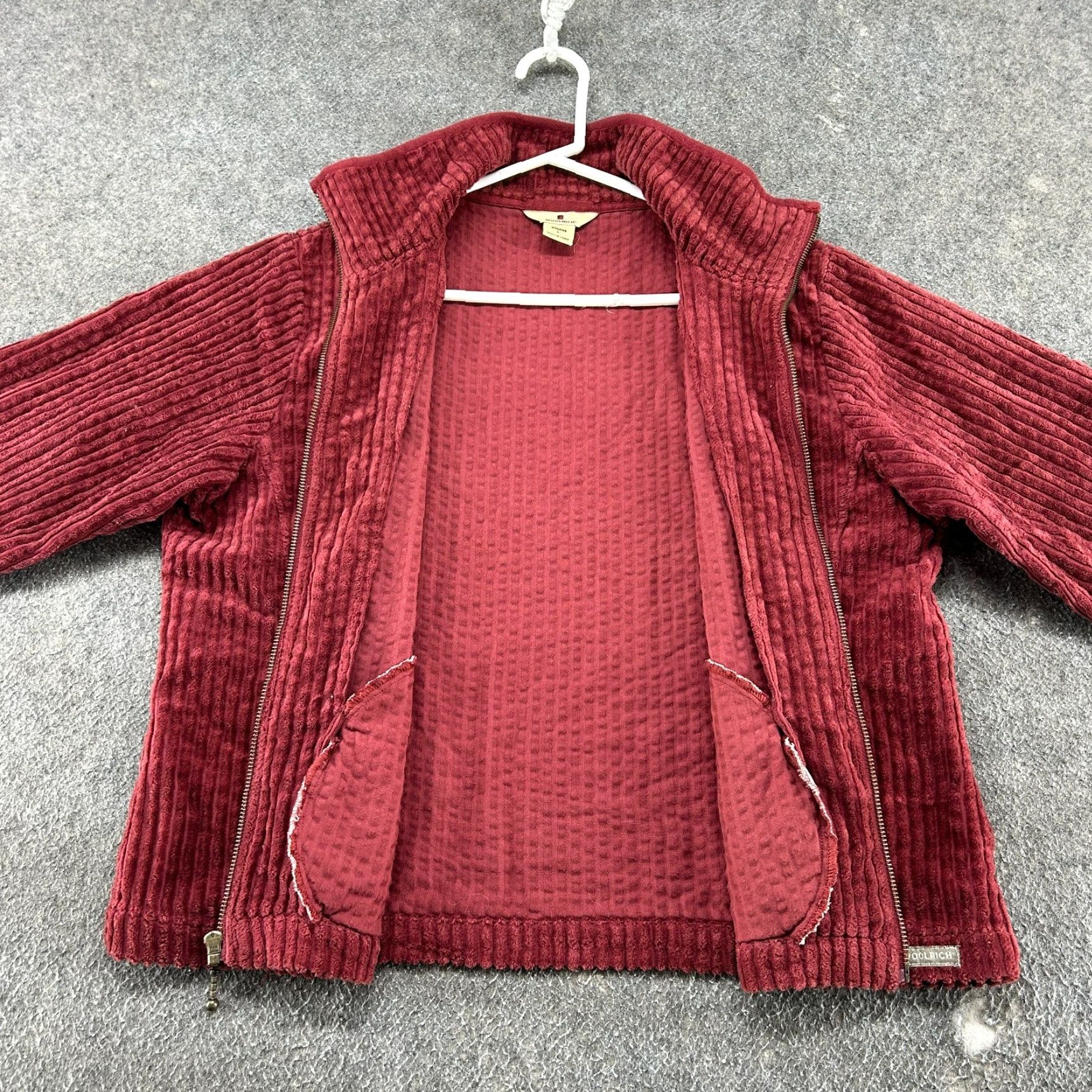 Vintage VINTAGE Woolrich Jacket Womens L Red Corduroy Full Zip Cropped Thick Cotton Y2K Size L / US 10 / IT 46 - 2 Thumbnail