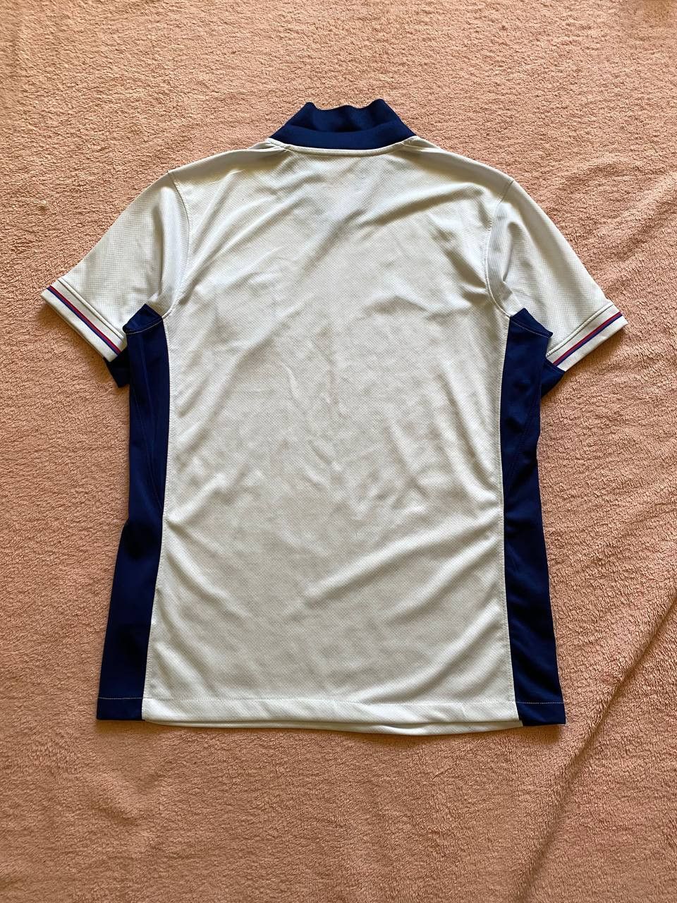 Nike Vintage Nike England Y2K Logo England Football Jersey Size US M / EU 48-50 / 2 - 13 Thumbnail