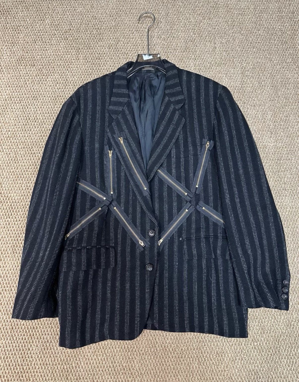 Comme des Garcons Comme des Garçons Vertical Stripe Zip Blazer K23 Size US S / EU 44-46 / 1 - 1 Thumbnail