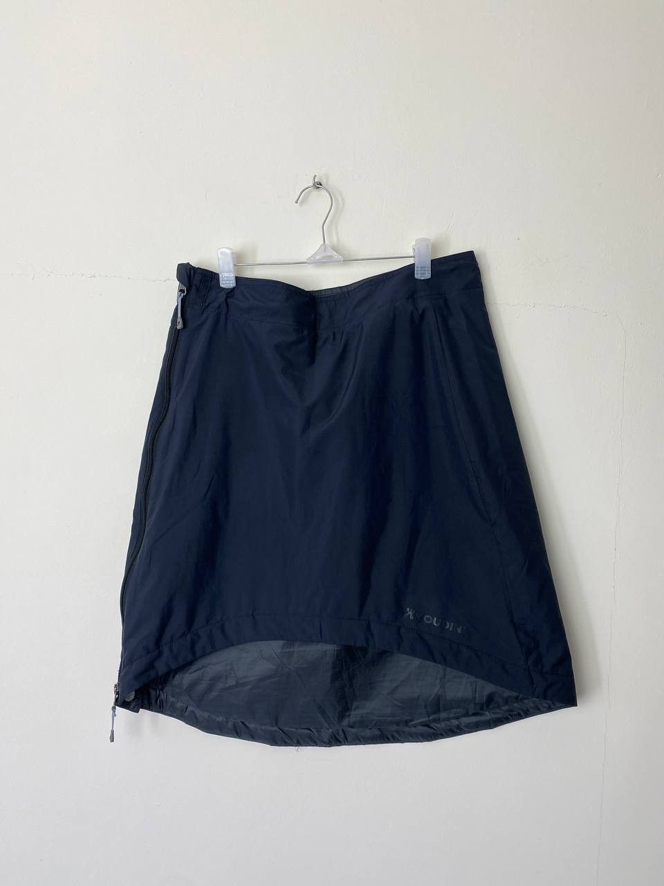 Houdini Houdini Reversible Primaloft Sleepwalker Mini Skirt Size 25" / US 0 / IT 36 - 1 Thumbnail