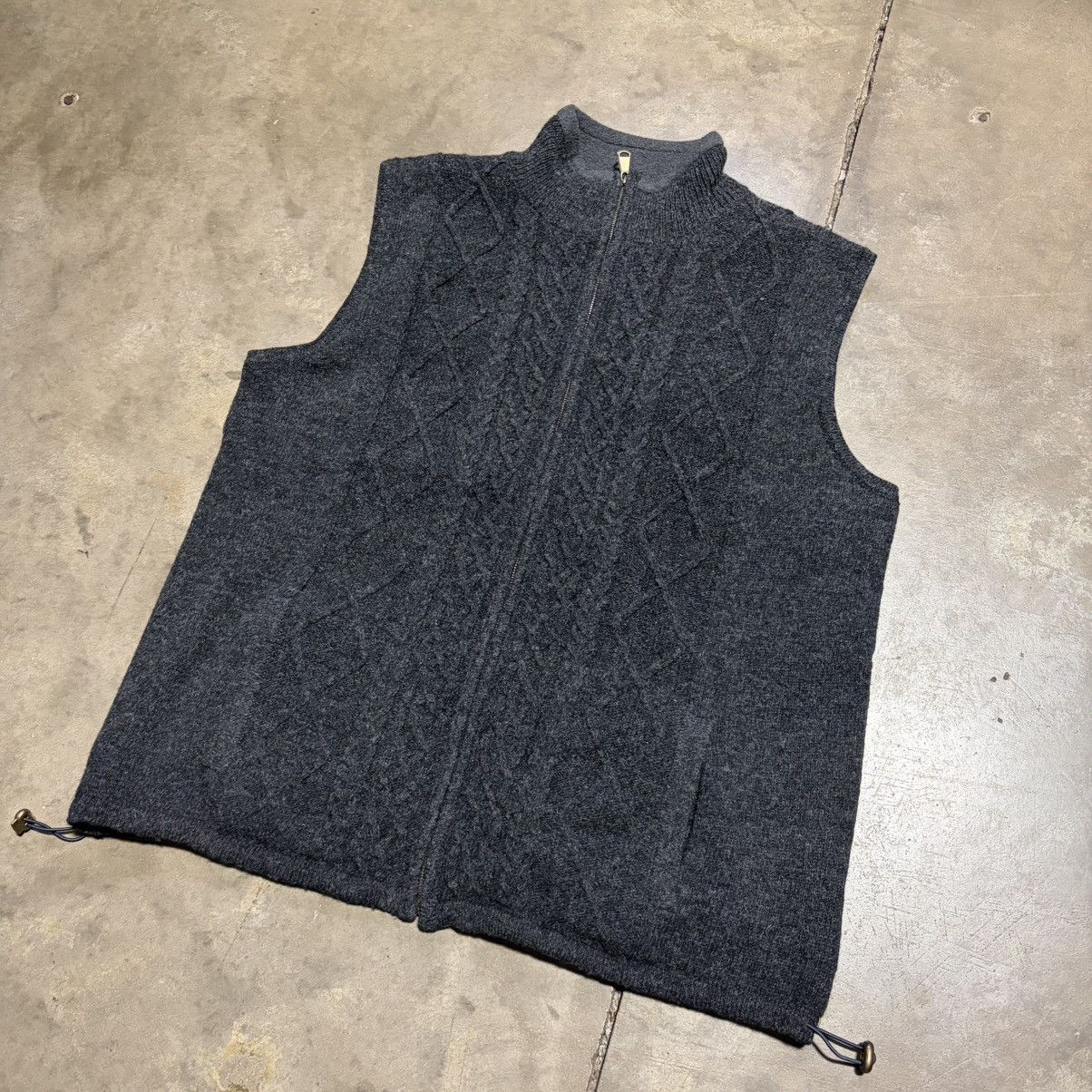 Aran Sweater Market Aran Sweater Market Wool Vest Cable Knit Zip Up Fisherman Size US XXL / EU 58 / 5 - 2 Thumbnail
