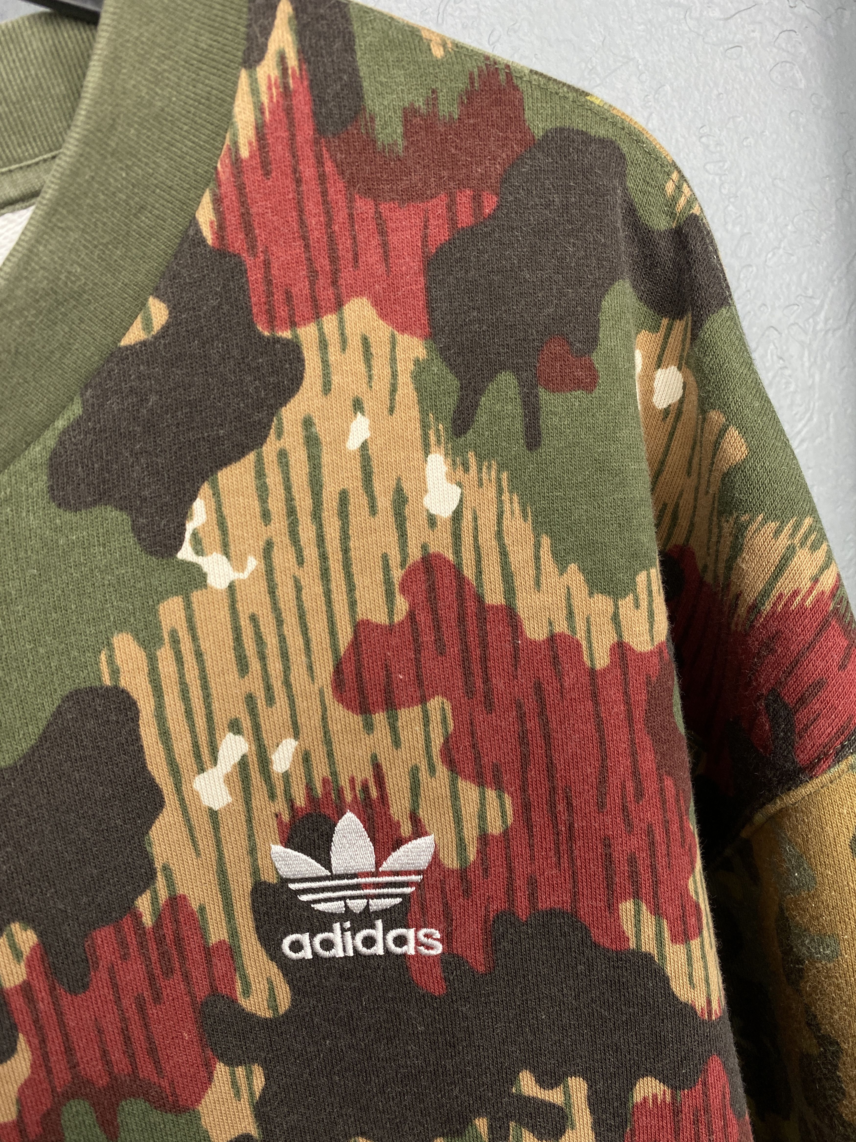 Adidas × Pharrell Adidas Pharrell Williams Mens Camo Sweatshirt Human Race Size US M / EU 48-50 / 2 - 3 Thumbnail