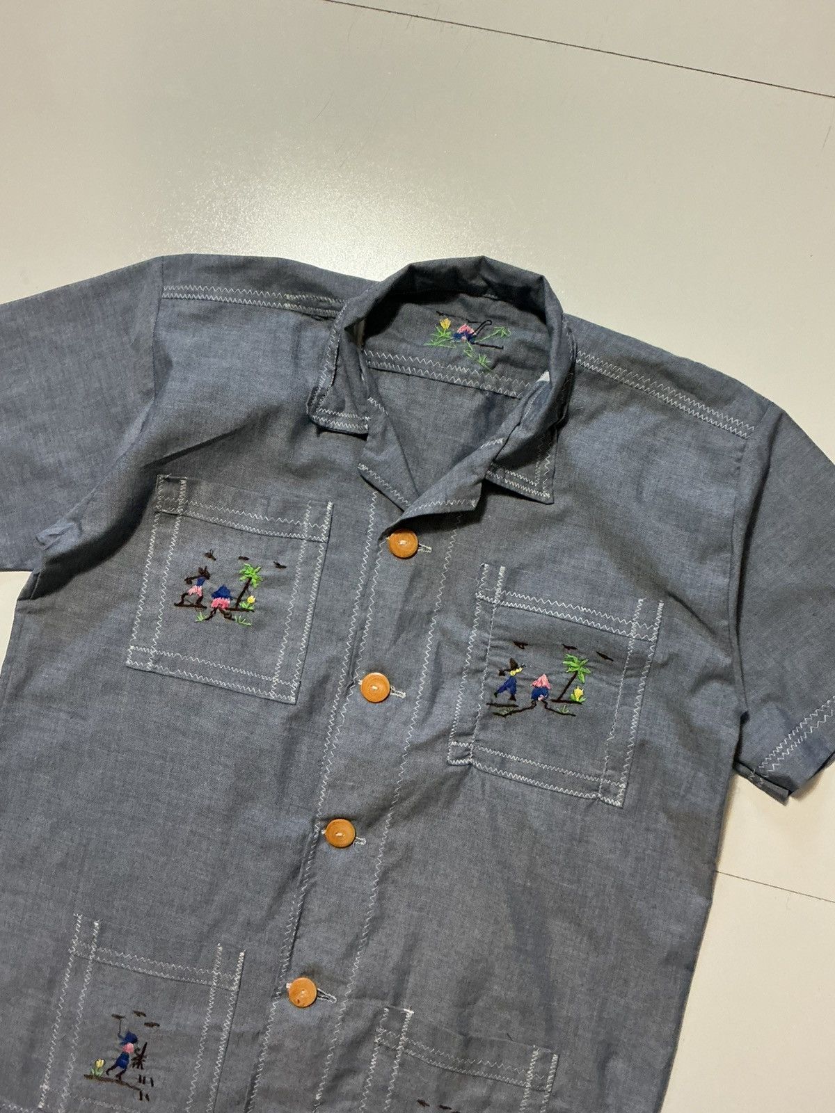 Vintage Vintage Blue Chambray Embroidered Guayabera Folk Art Shirt Size US M / EU 48-50 / 2 - 3 Thumbnail