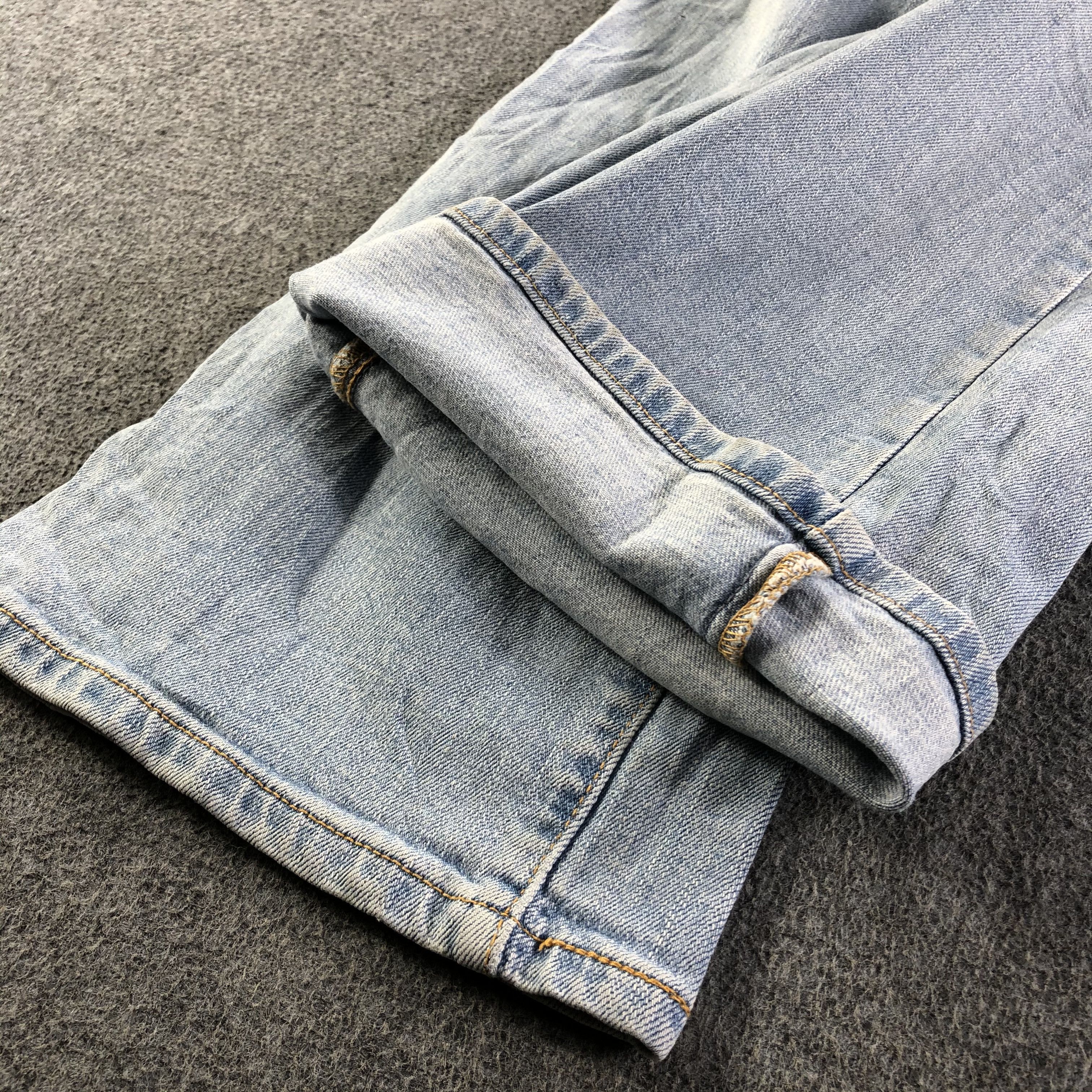Levi's Vintage Light Wash Levis 518 Jeans-J4080 Size US 35 - 6 Thumbnail
