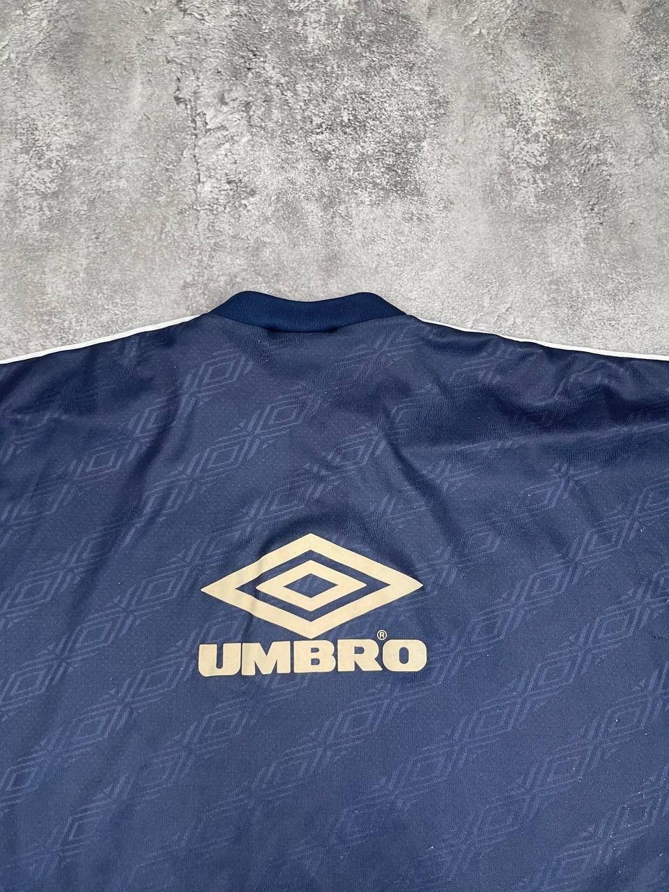 Umbro Umbro Men Football Shirt Blue Pattern Vintage 90s Size XXL Size US XXL / EU 58 / 5 - 7 Thumbnail