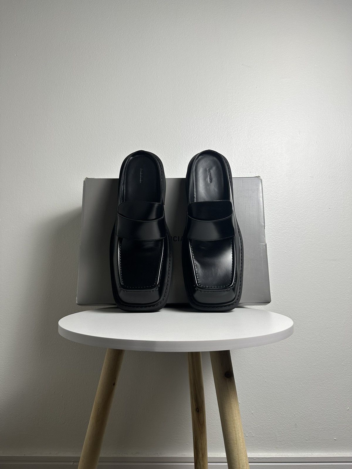 Balenciaga Balenciaga Inspector Leather 40mm Mule Size US 12 / EU 45 - 3 Thumbnail