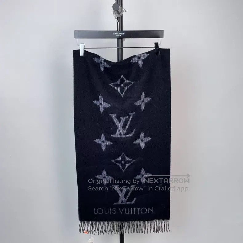 Louis Vuitton Louis Vuitton Blue and black printed cashmere double tasse Size ONE SIZE - 3 Thumbnail