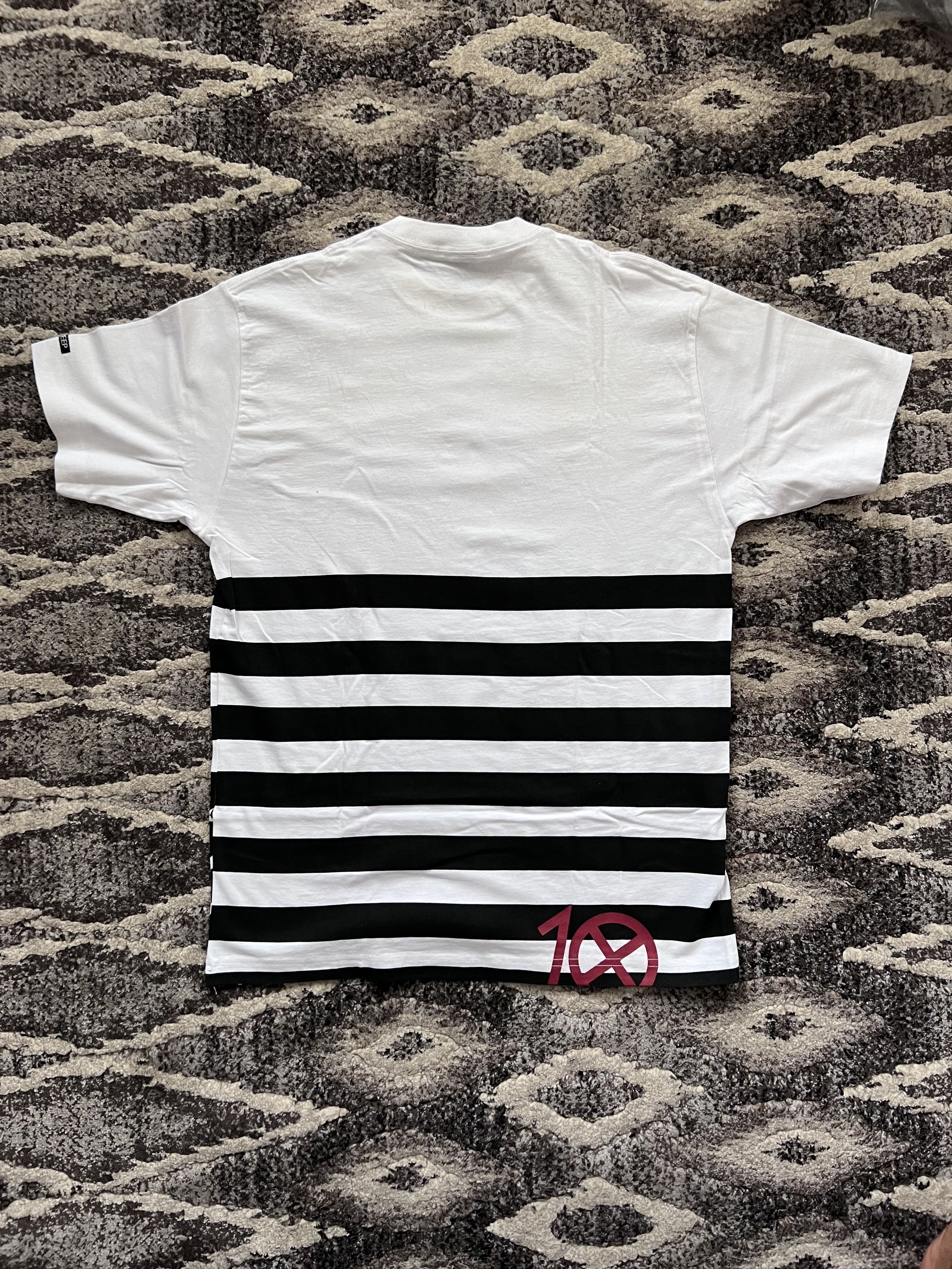 10 Deep Vintage 10 Deep "Flag" T-Shirt Size US M / EU 48-50 / 2 - 2 Thumbnail