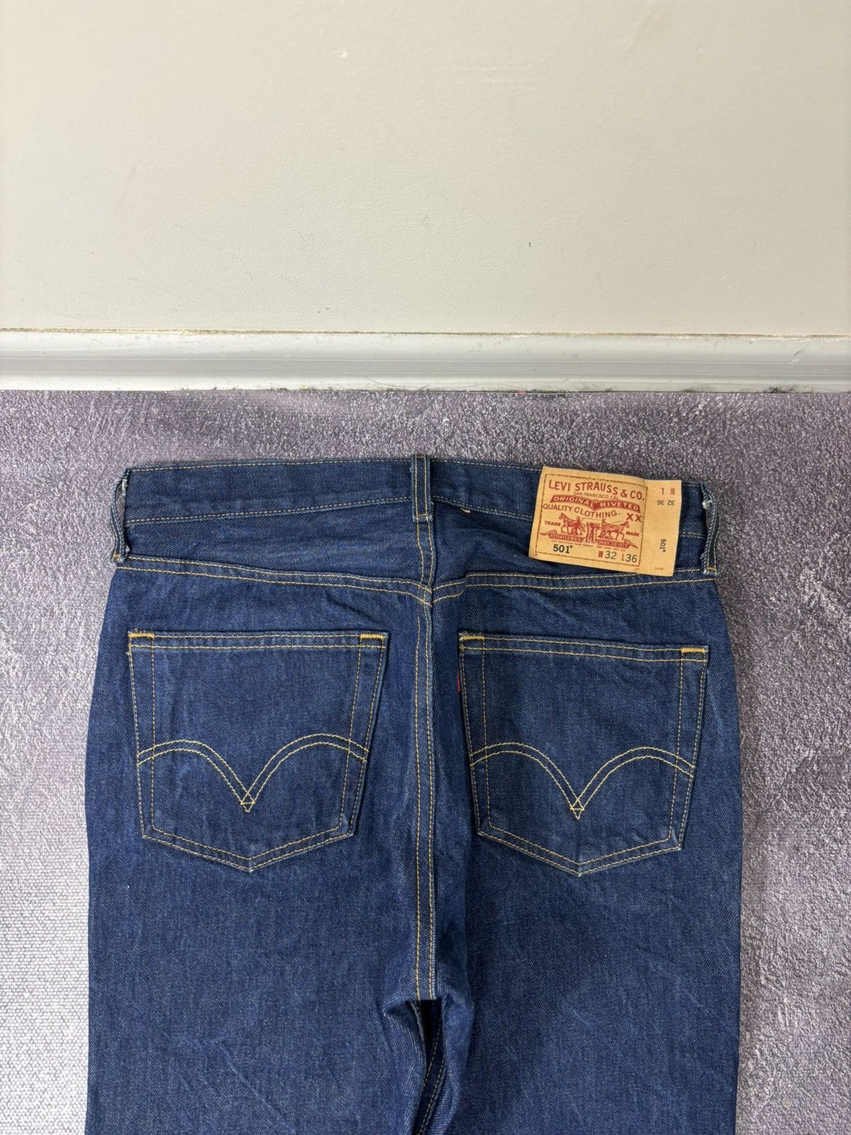 Levi's Vintage Levi’s 501 Straight Leg Button-Fly Blue Denim Jeans Size US 32 / EU 48 - 5 Thumbnail