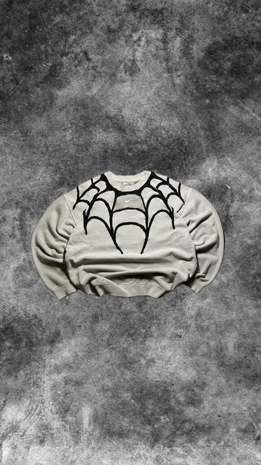 Nike × Vintage ⛩️Nike sweatshirt custom vintage y2k center logo spider web Size US L / EU 52-54 / 3 - 2 Thumbnail