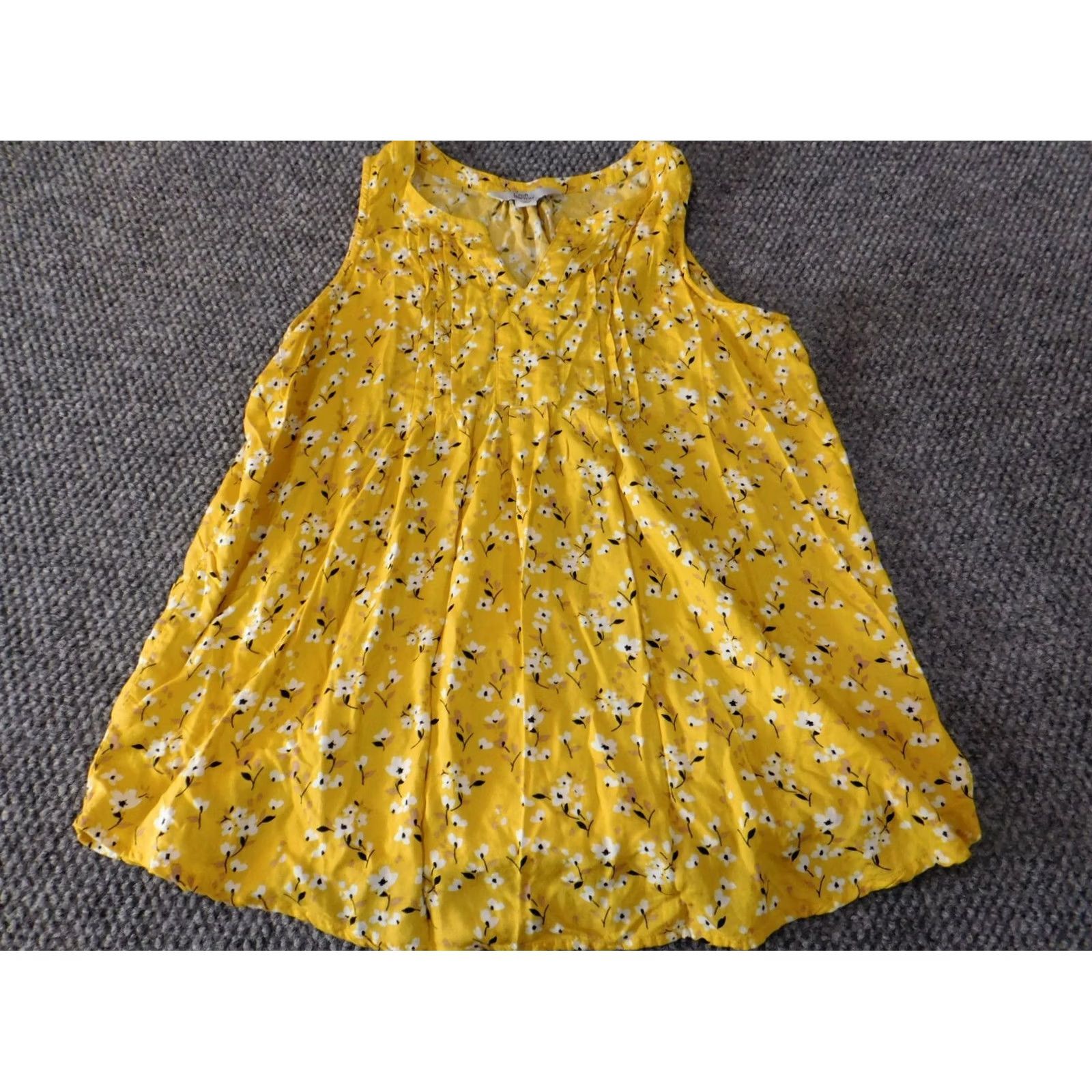 Croft & Barrow Croft & Barrow Womens Blouse PS Petites yellow floral top sleeveless collared rayon casual Size S / US 4 / IT 40 - 3 Thumbnail