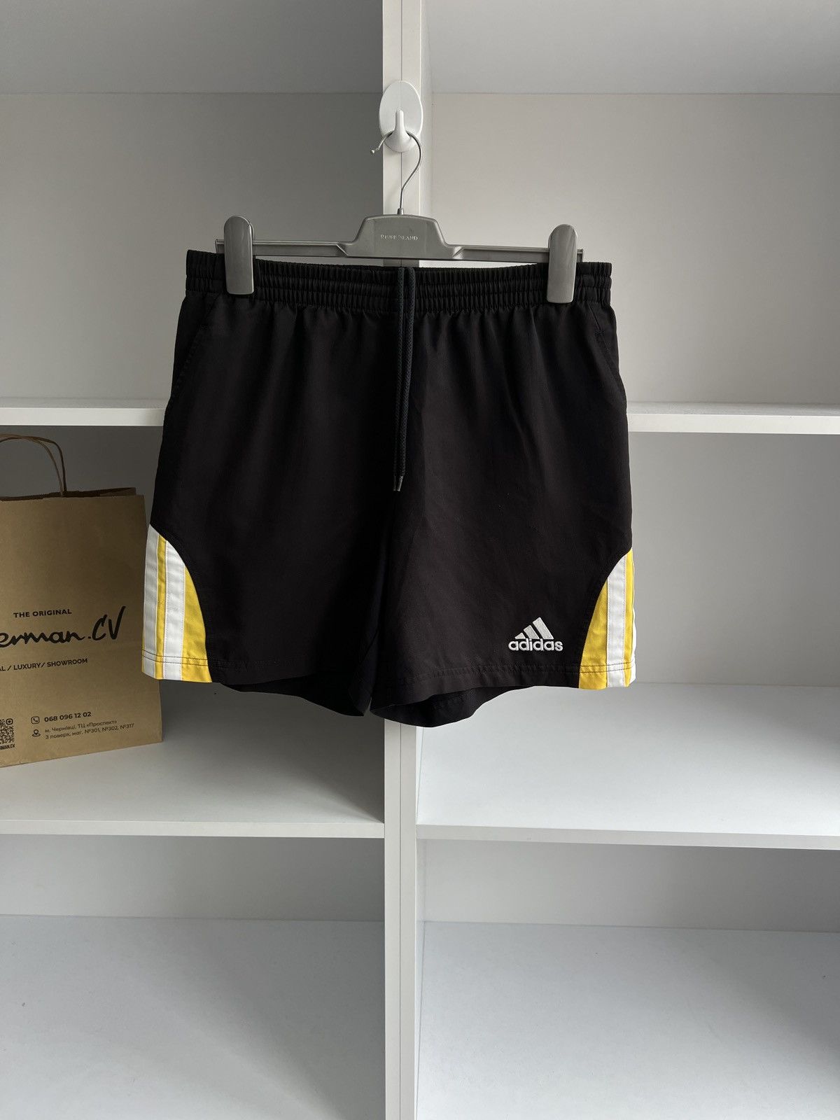 Adidas × Vintage Vintage Adidas Shorts 90s style Size US 32 / EU 48 - 3 Thumbnail