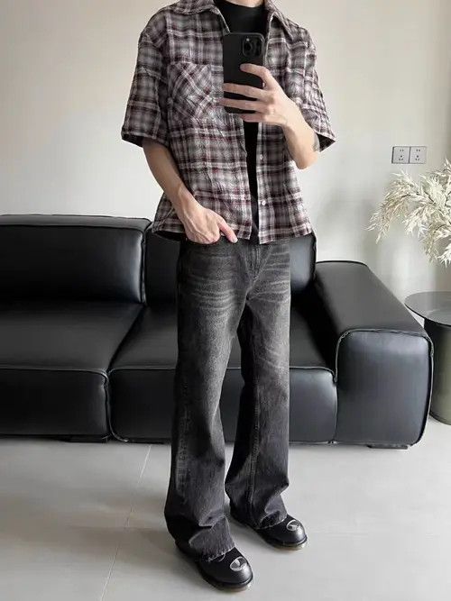 VIBE Washed and frayed micro flare distressed jeans Size US 32 / EU 48 - 3 Thumbnail