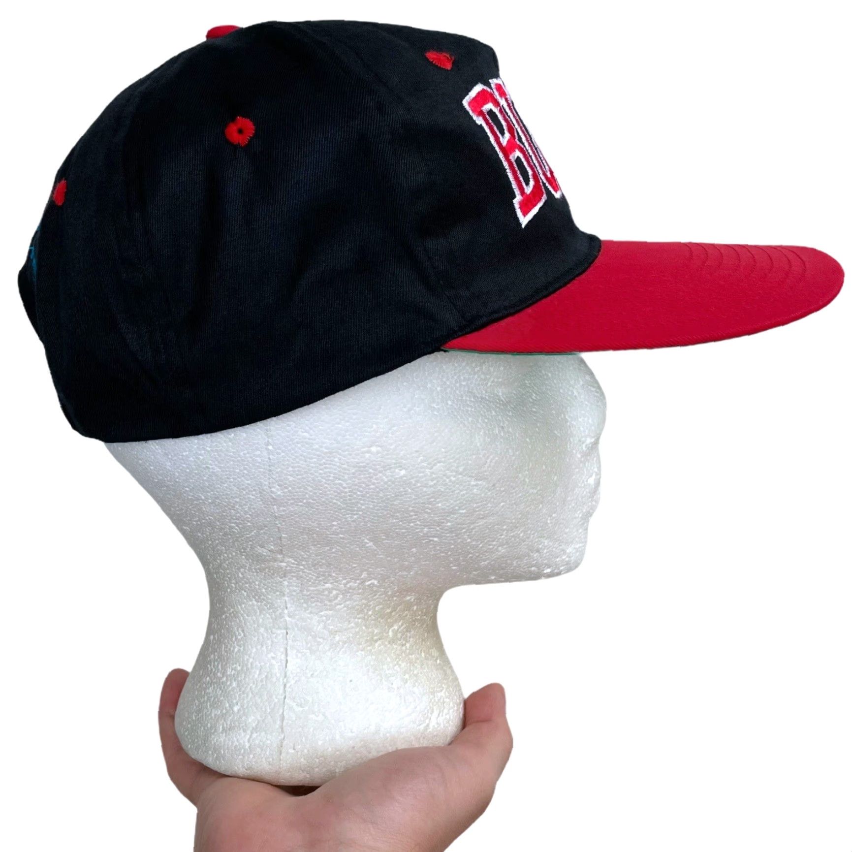 Vintage VINTAGE Chicago Bulls Snapback hat Men Adjustable Black Chicago Sun-Times Bulls Logo S wear Size ONE SIZE - 3 Thumbnail