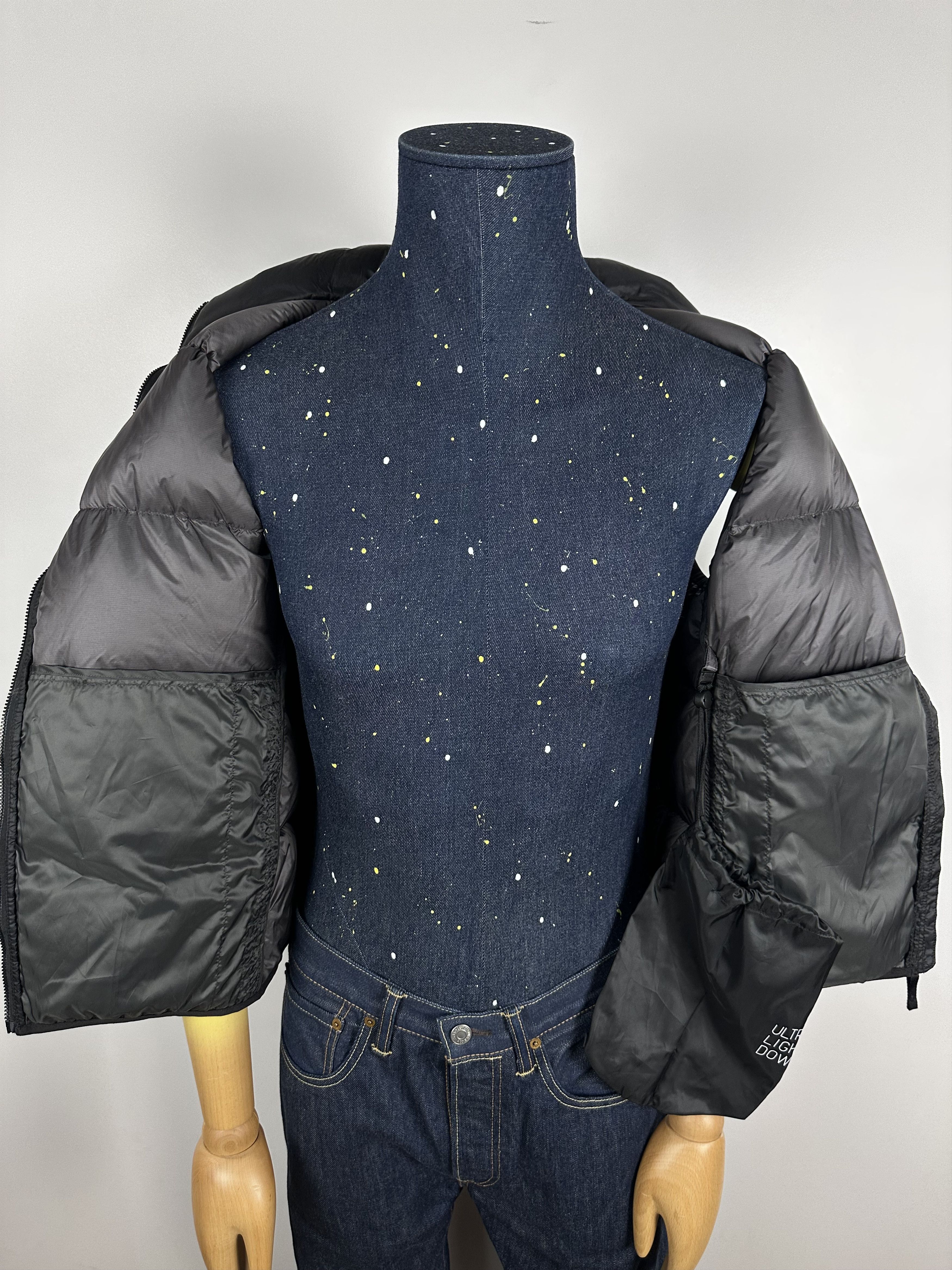 Uniqlo Uniqlo Ultra Light Down Puffer Vest Coat Jacket Black Size L Size US L / EU 52-54 / 3 - 8 Thumbnail