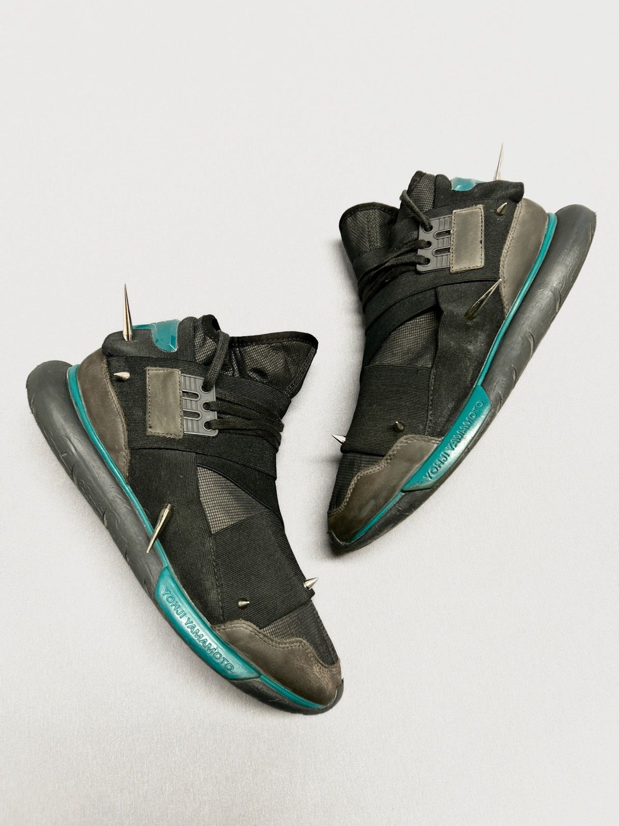 Y-3 FW2018 Qasa High Sneaker Size US 9.5 / EU 42-43 - 2 Thumbnail