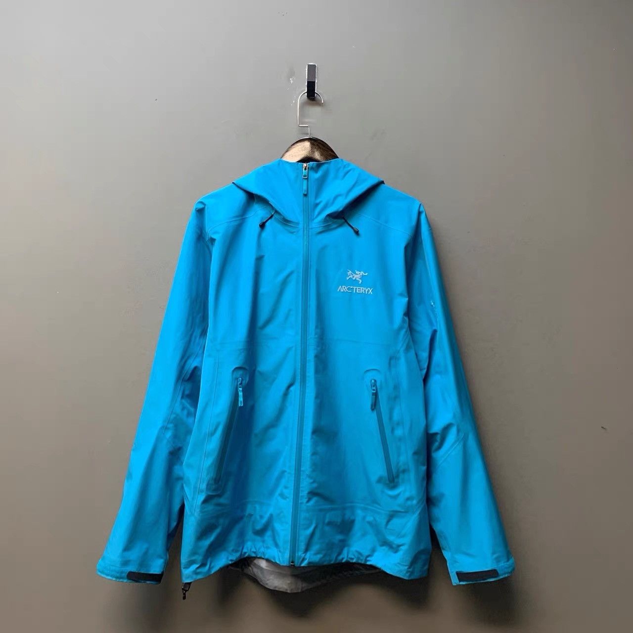 Arc'teryx Arcteryx Beta LT Hard Shell Jacket (Latest Model) K28 Size US L / EU 52-54 / 3 - 1 Thumbnail