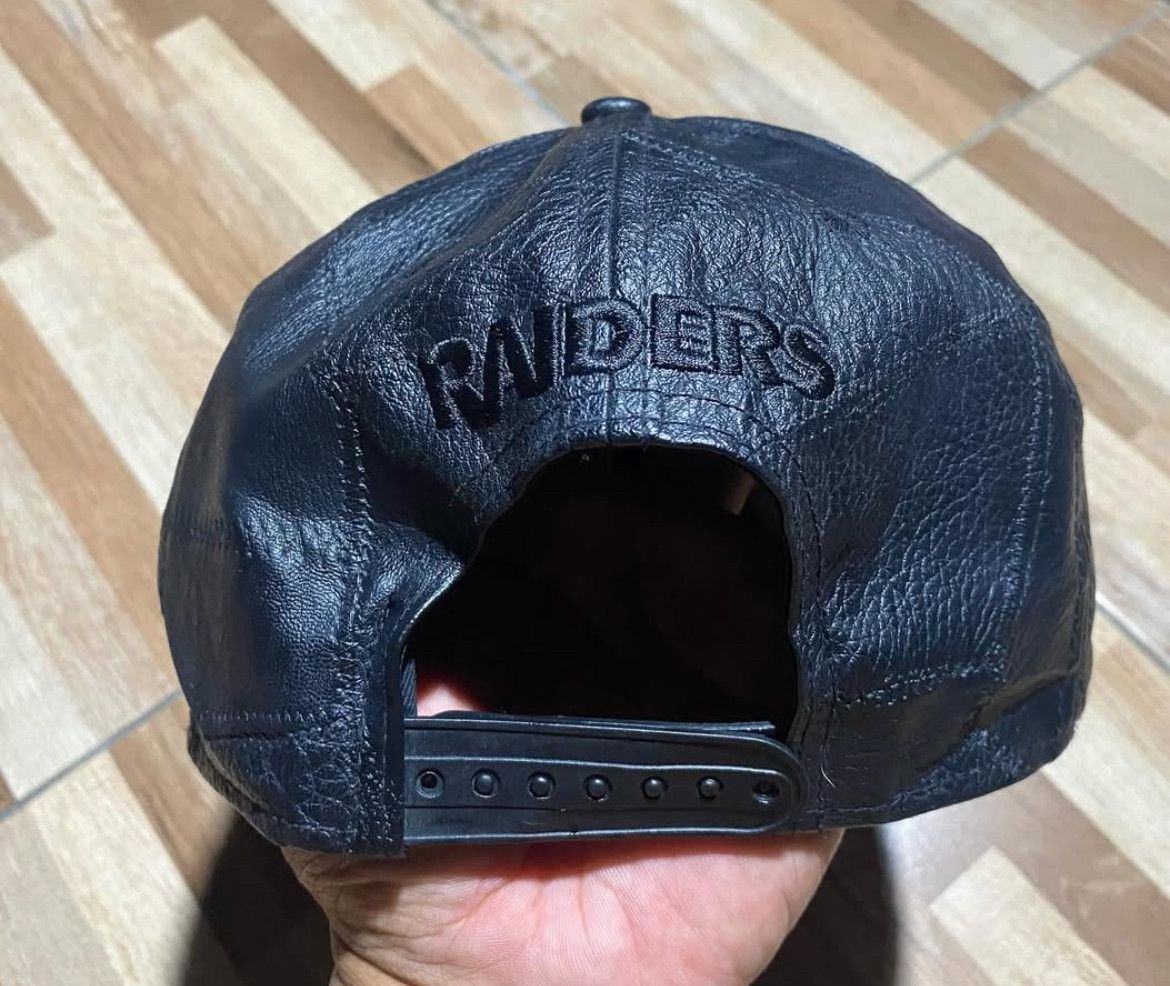 New Era 2000s Raiders x NFL New Era Leather Snapback Hat Size ONE SIZE - 2 Thumbnail