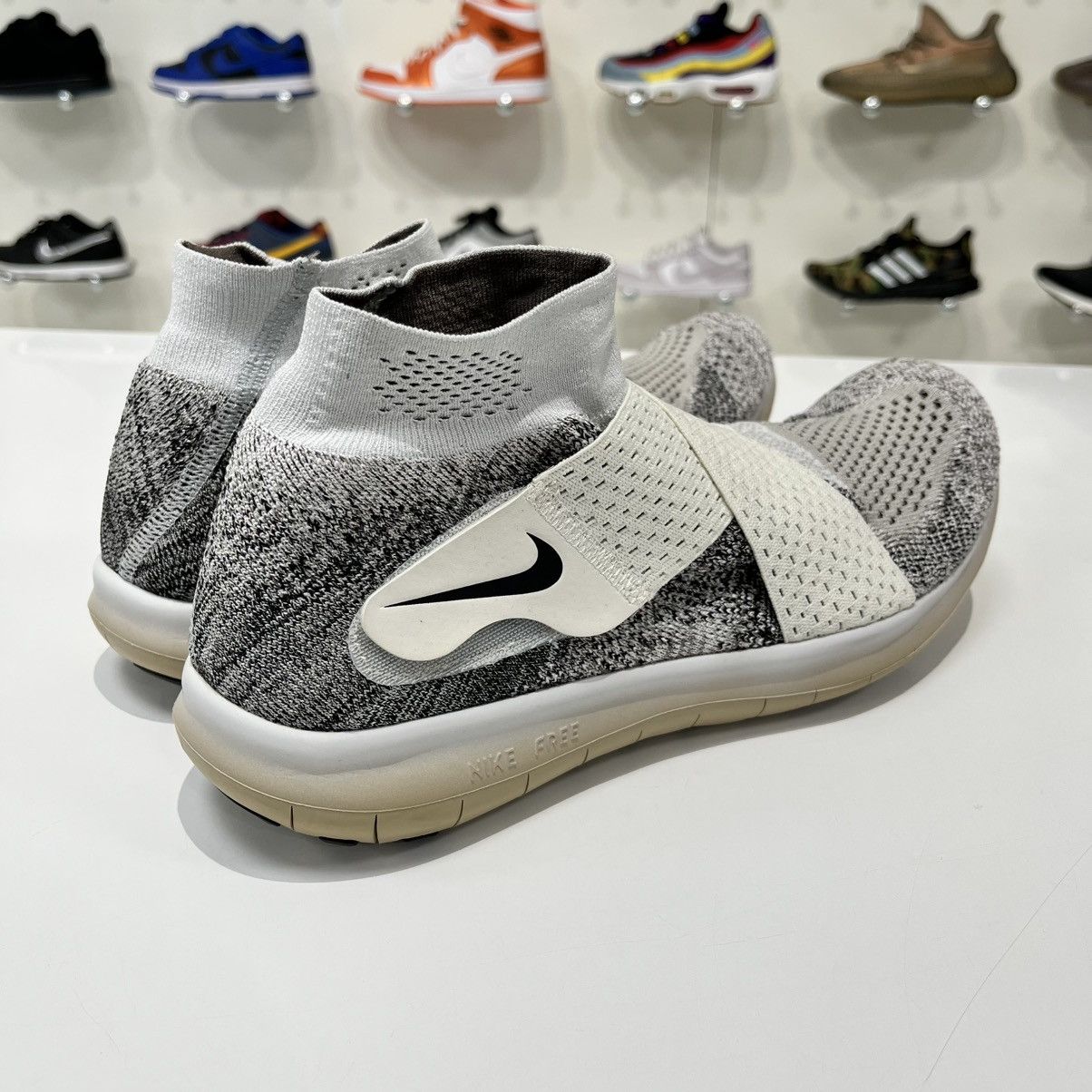 Nike NikeLab Free RN Motion FK 2017 Size US 9.5 / EU 42-43 - 6 Thumbnail