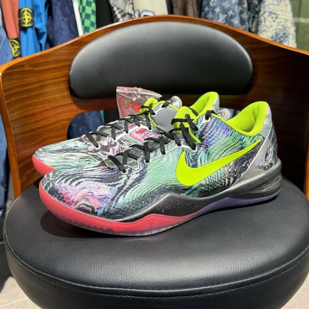 Nike Nike KOBE8 Lowtop Sneakers 44.5 Men Size US 11 / EU 44 - 1 Thumbnail