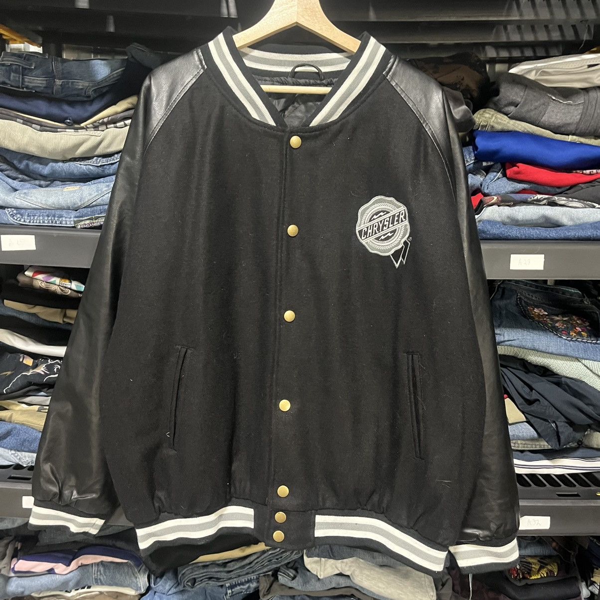 Chrysler VINTAGE Y2K CHRYSLER EMBROIDERED FAUX LEATHER VARSITY JACKET Size US XL / EU 56 / 4 - 3 Thumbnail