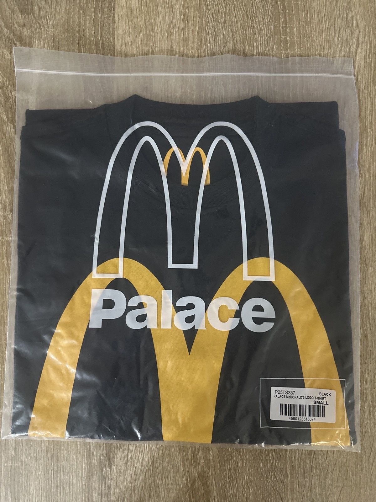 Palace Mcdonald’s x Palace Size US S / EU 44-46 / 1 - 2 Thumbnail