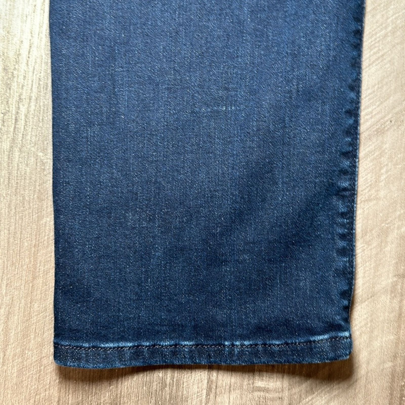 7 For All Mankind 7 For All Mankind Kimmie Straight Jeans - 28 Size 28" / US 6 / IT 42 - 3 Thumbnail