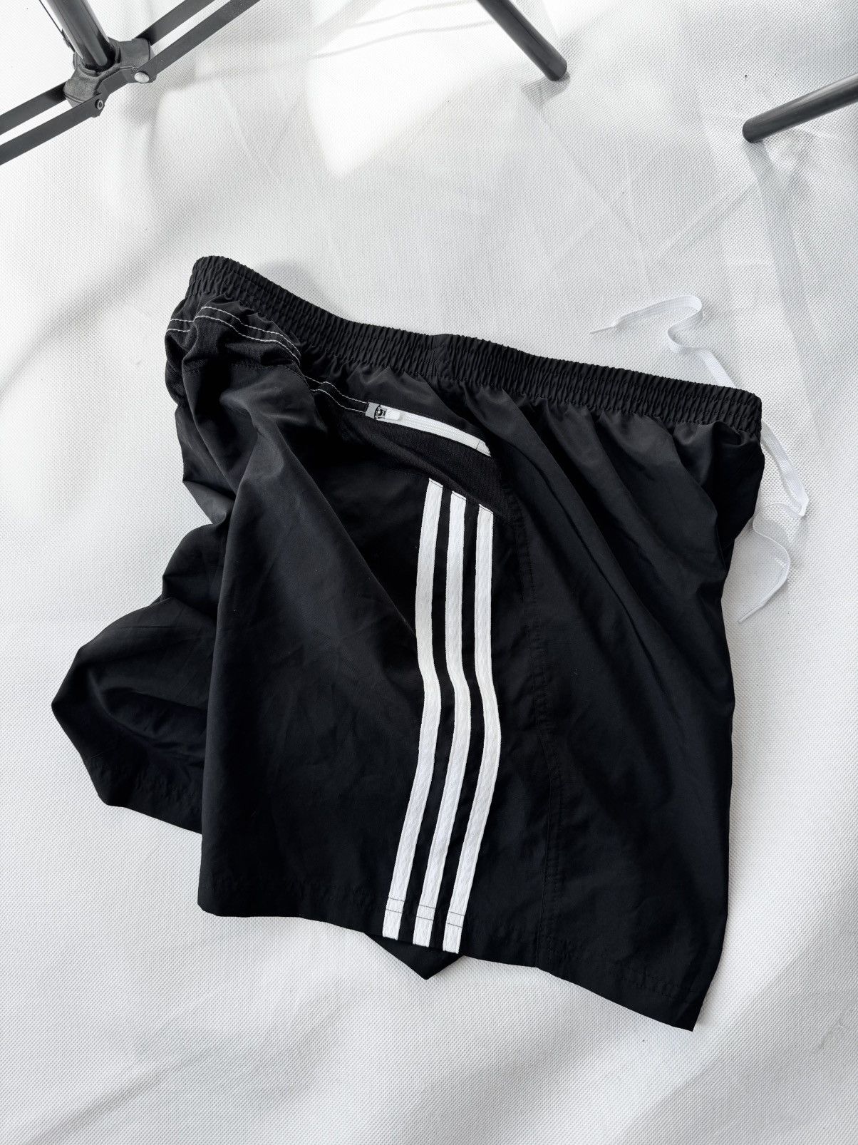 Adidas × Vintage Vintage Adidas shorts streetwear y2k style casual Size US 32 / EU 48 - 6 Thumbnail