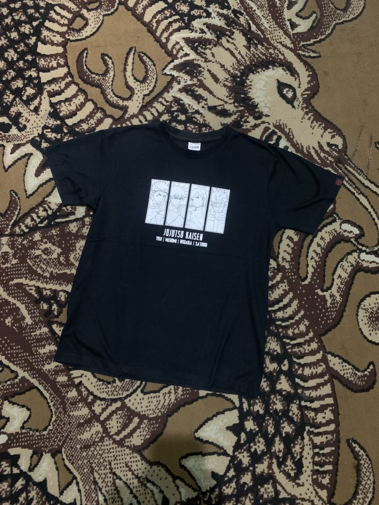 Anime Vintage 2000s T Shirt Jujutsu Kaisen Size US M / EU 48-50 / 2 - 1 Thumbnail