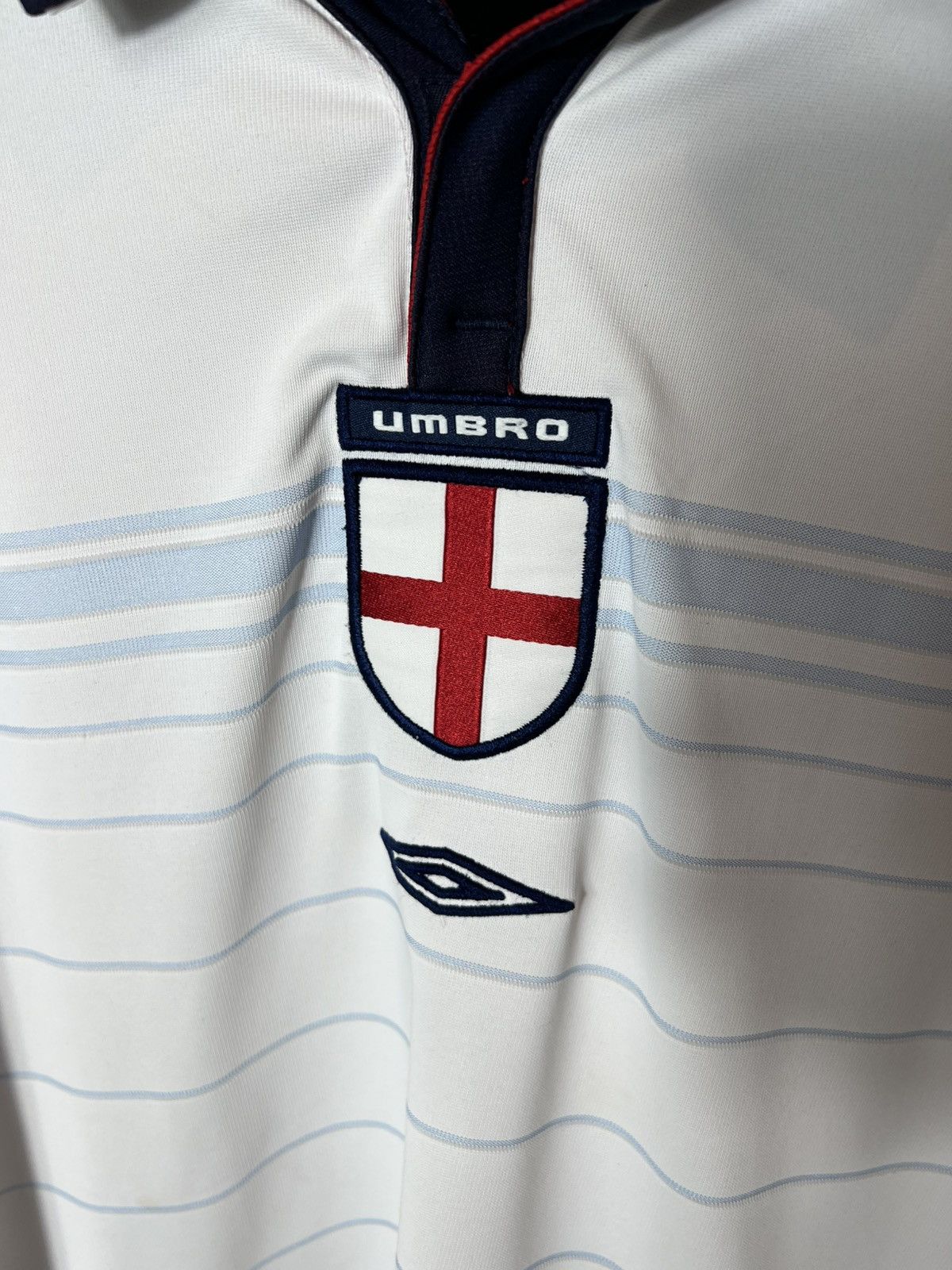 Umbro ENGLAND 2003 2004 REVERSIBLE FOOTBALL SOCCER JERSEY UMBRO Size US L / EU 52-54 / 3 - 6 Thumbnail