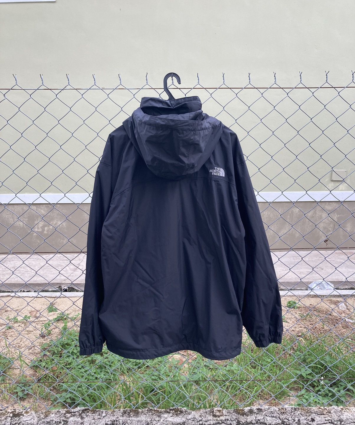 The North Face The North Face Nylon Jacket All Black Size US XL / EU 56 / 4 - 2 Thumbnail