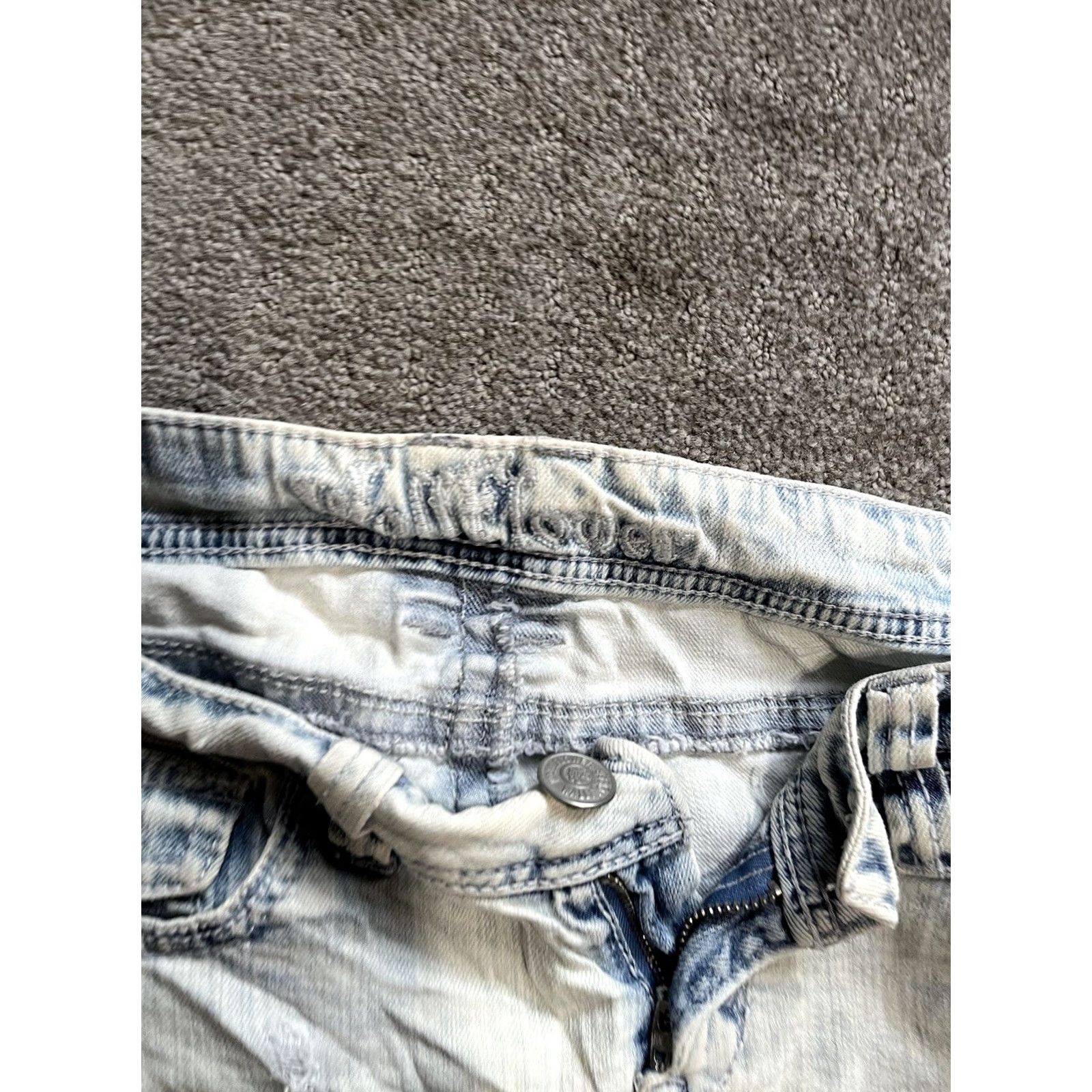 Vintage Wallflower Womens Denim Jean Shorts Sassy High Rise Cuffed Acid Blue 9 Regular Inseam 3in Size 30" / US 8 / IT 44 - 3 Thumbnail
