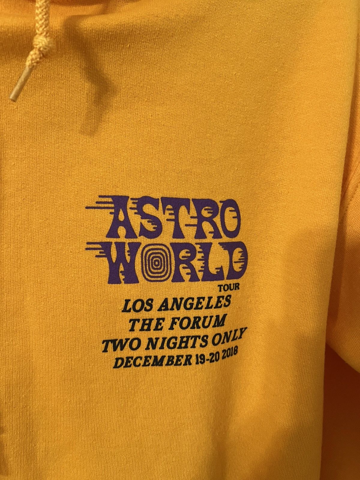 Travis Scott Travis scott astroworld los angeles merch hoodie yellow Size US S / EU 44-46 / 1 - 2 Thumbnail