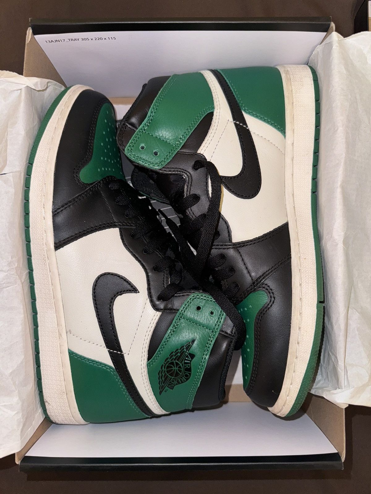 Nike Air Jordan 1 Retro High OG Pine Green/ Black sail Size US 9.5 / EU 42-43 - 3 Thumbnail
