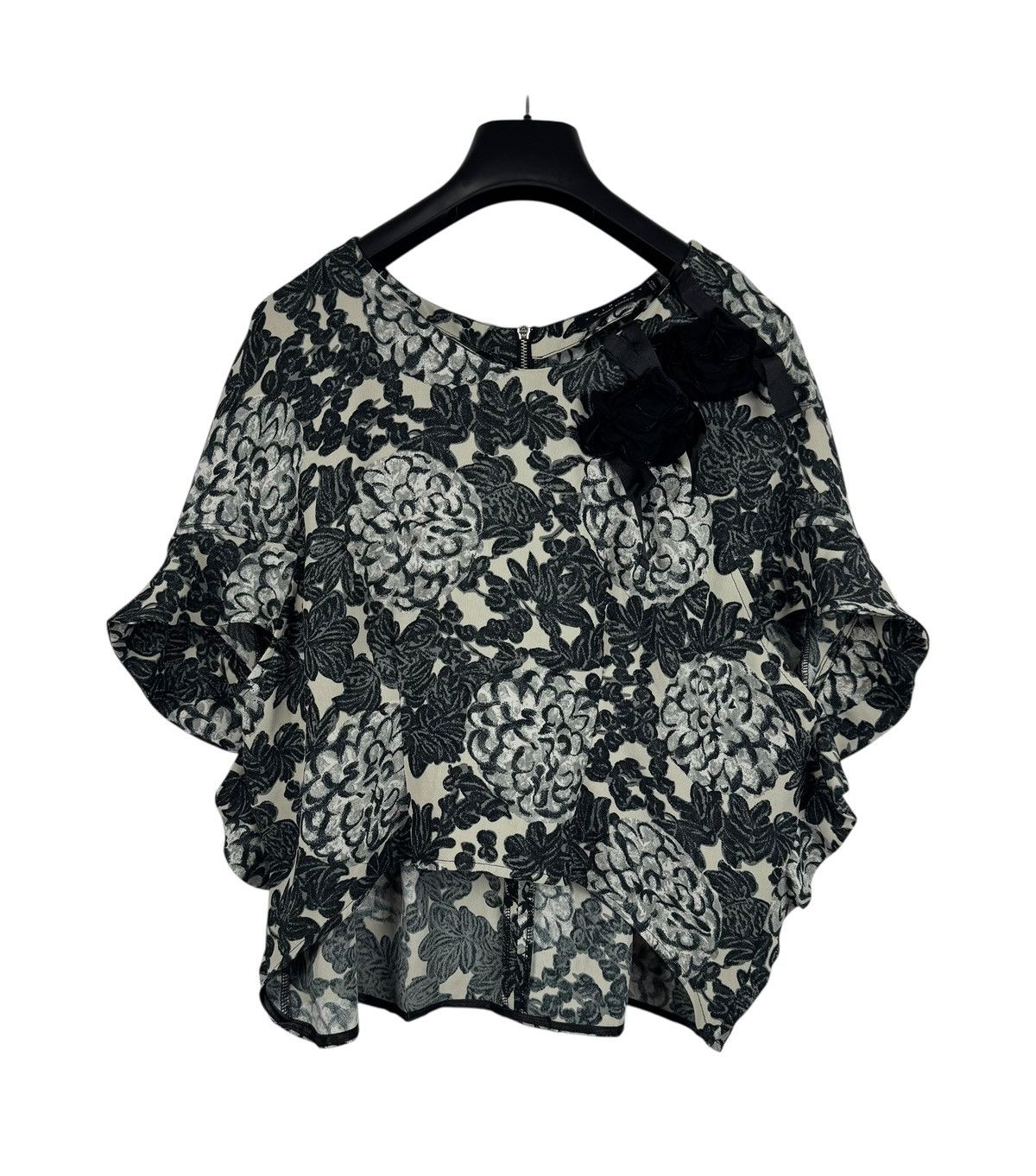 TWINSET Twinset Jacquard Blouse Decorated Embroidered Flower size S Size S / US 4 / IT 40 - 11 Thumbnail