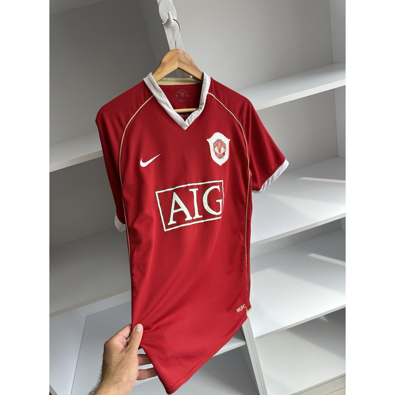 Nike MANCHESTER UNITED 2006 2007 HOME FOOTBALL SHIRT SOCCER Size US M / EU 48-50 / 2 - 7 Thumbnail