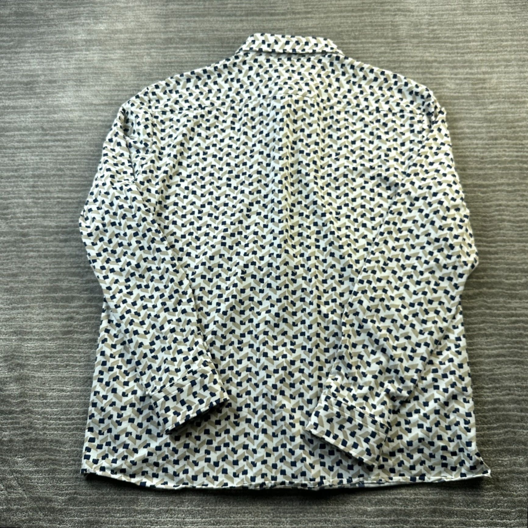 Hugo Boss HUGO BOSS Shirt Mens 2XL Button-Up Slim Fit Geometric Pattern Gray Long Sleeve Collared Casual Vintage: No Size US XXL / EU 58 / 5 - 2 Thumbnail