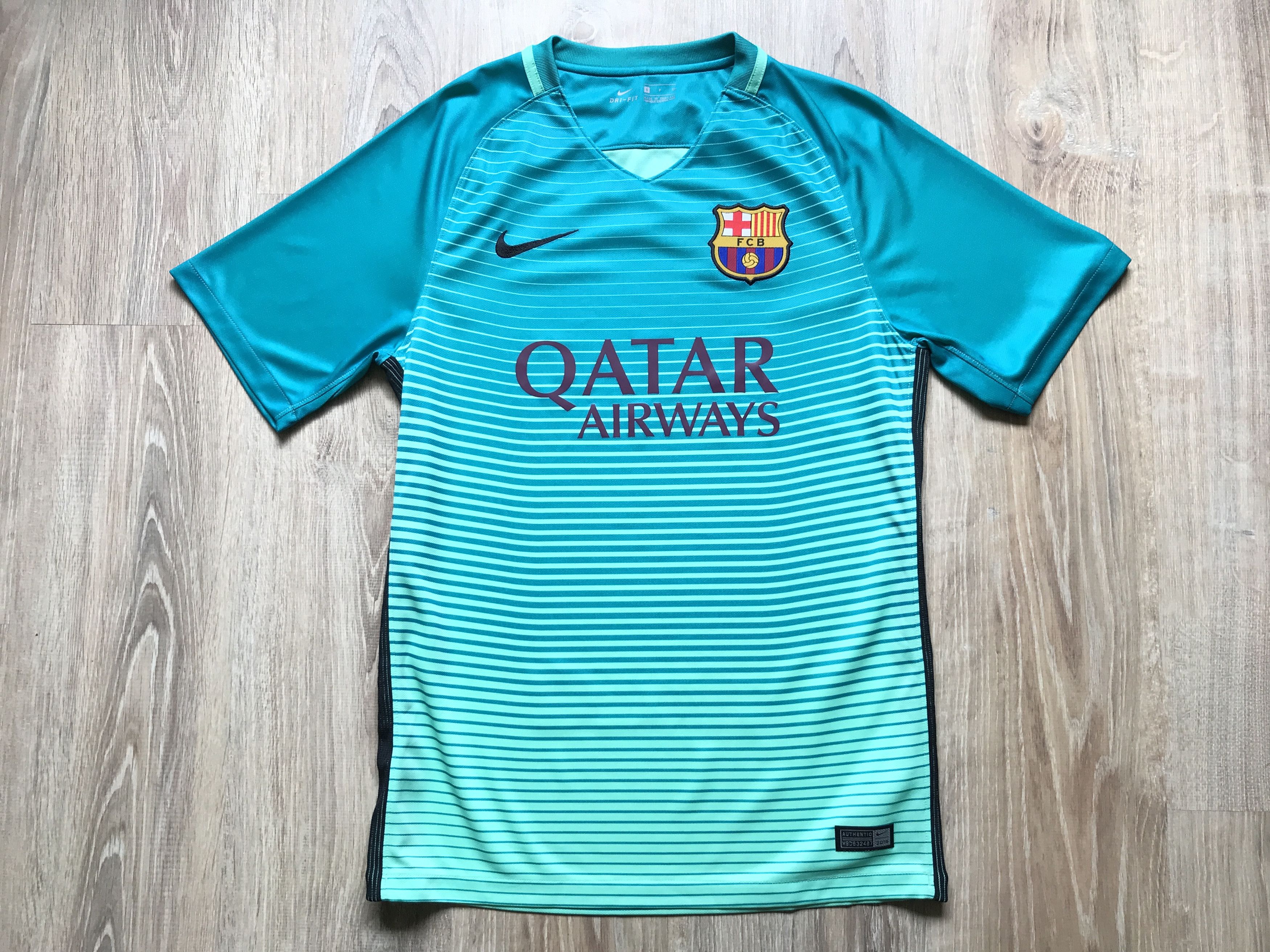 Nike × Vintage Nike Barcelona Third Shirt 2016-2017 Size US S / EU 44-46 / 1 - 1 Thumbnail
