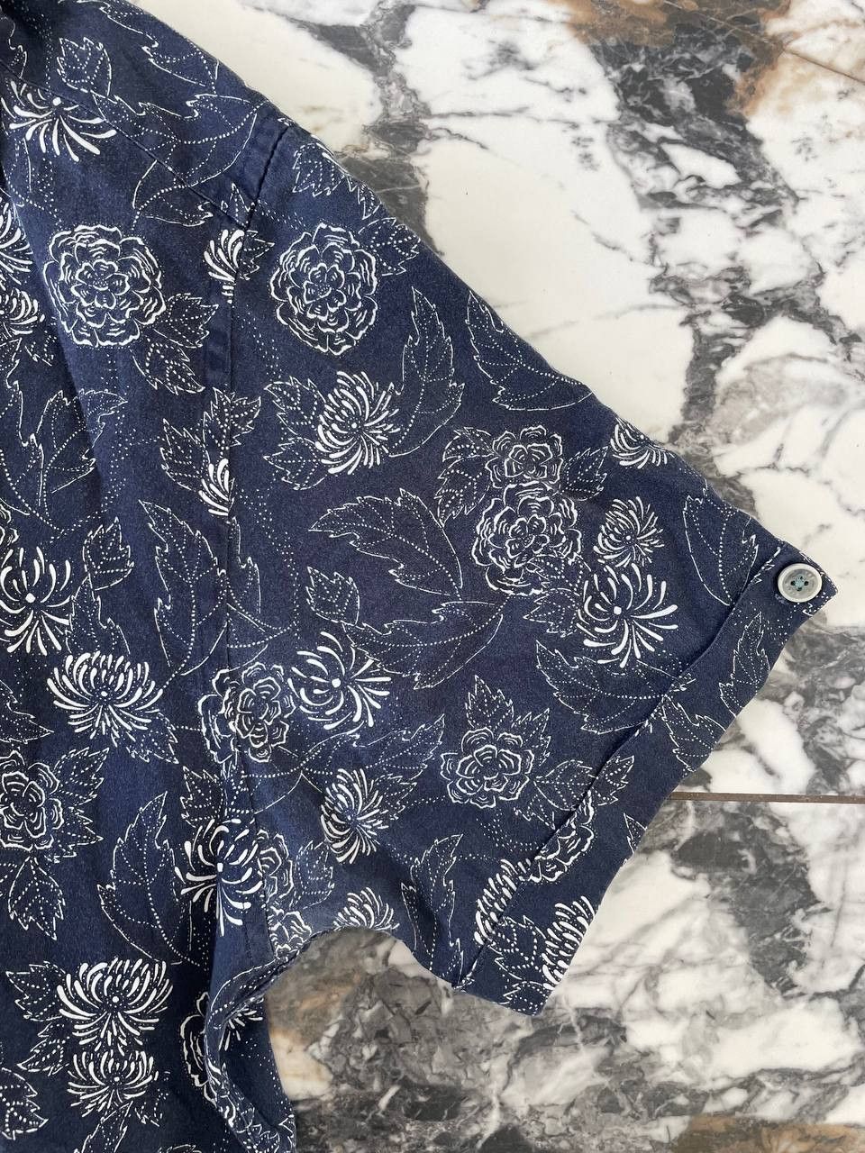 Ted Baker Ted Baker shirt with Blue floral print, Size 5 Size US L / EU 52-54 / 3 - 6 Thumbnail