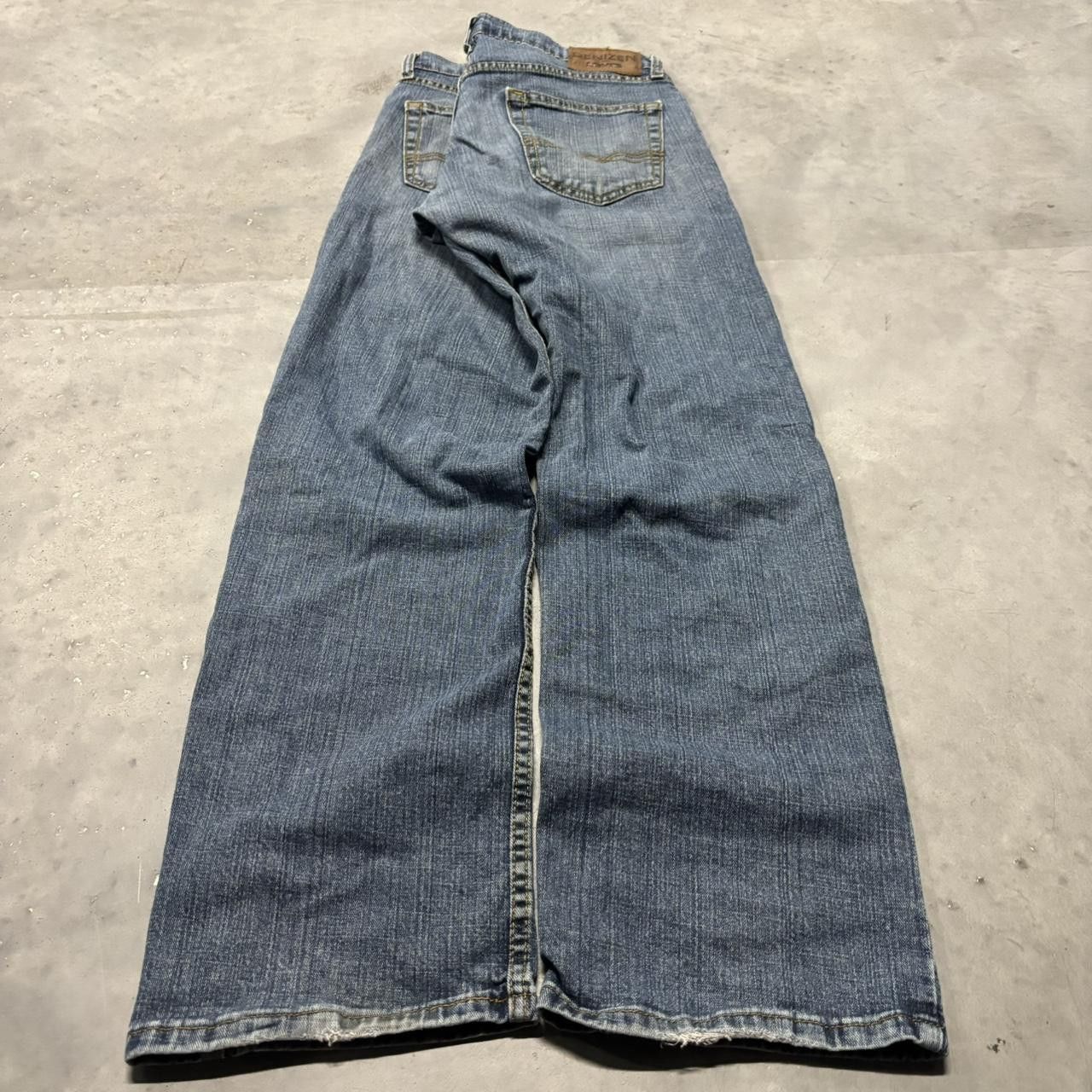 Levi's × Vintage Crazy Vintage Y2K/2000s Grunge Dark Wash Levi’s Denim Jeans! Size US 34 / EU 50 - 4 Thumbnail